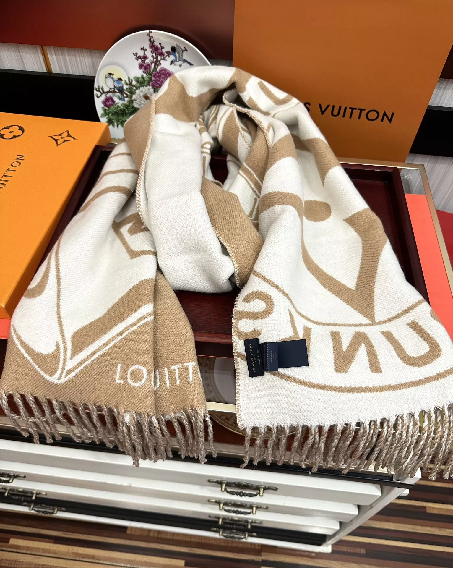 Louis Vuitton Scarf For Women Fashionable 4911