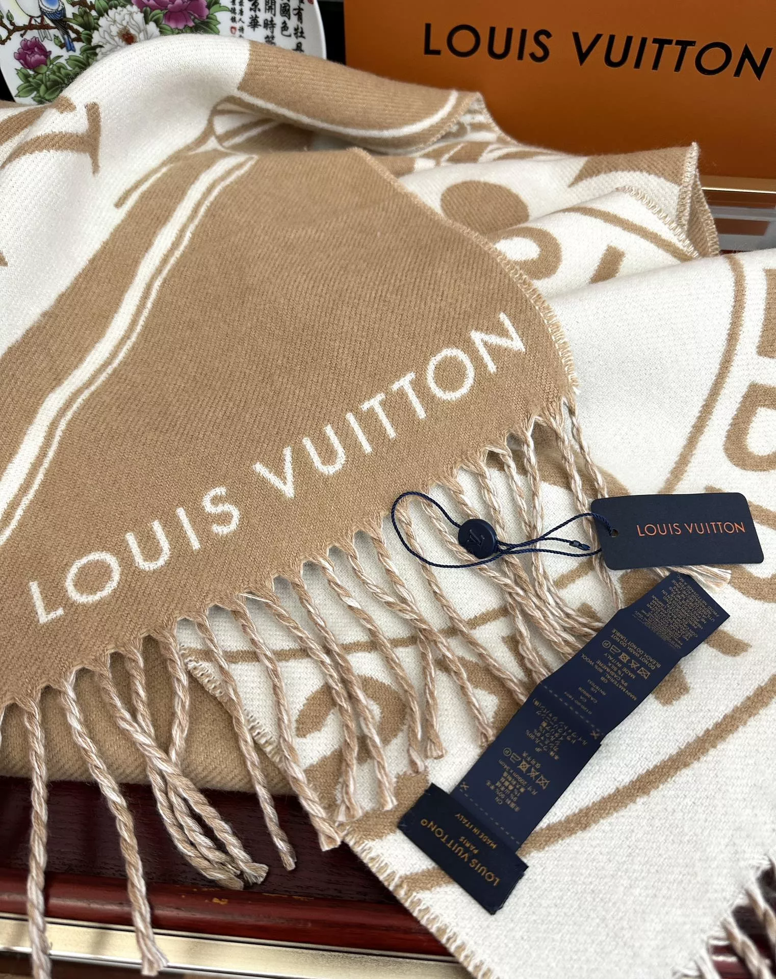 Louis Vuitton Scarf For Women Fashionable 4911