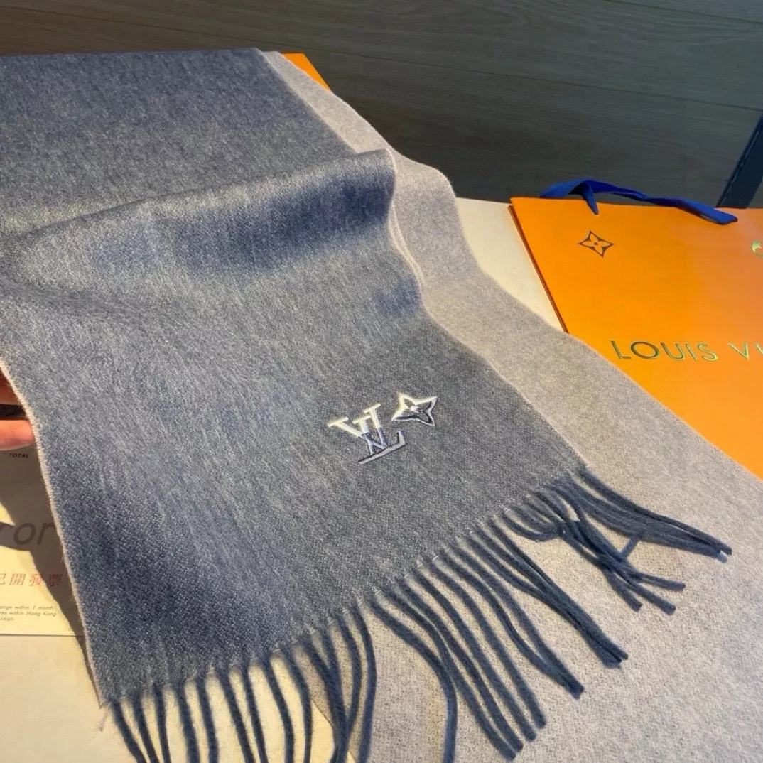 Louis Vuitton Scarf For Women Trendsetting 5620