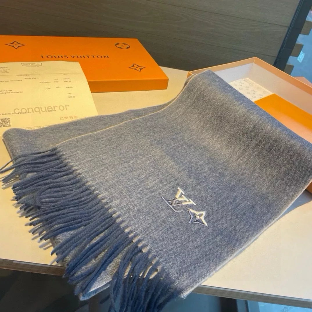 Louis Vuitton Scarf For Women Trendsetting 5620