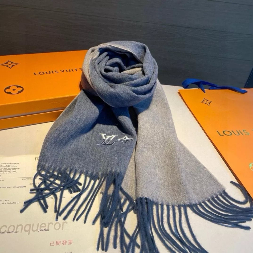 Louis Vuitton Scarf For Women Trendsetting 5620