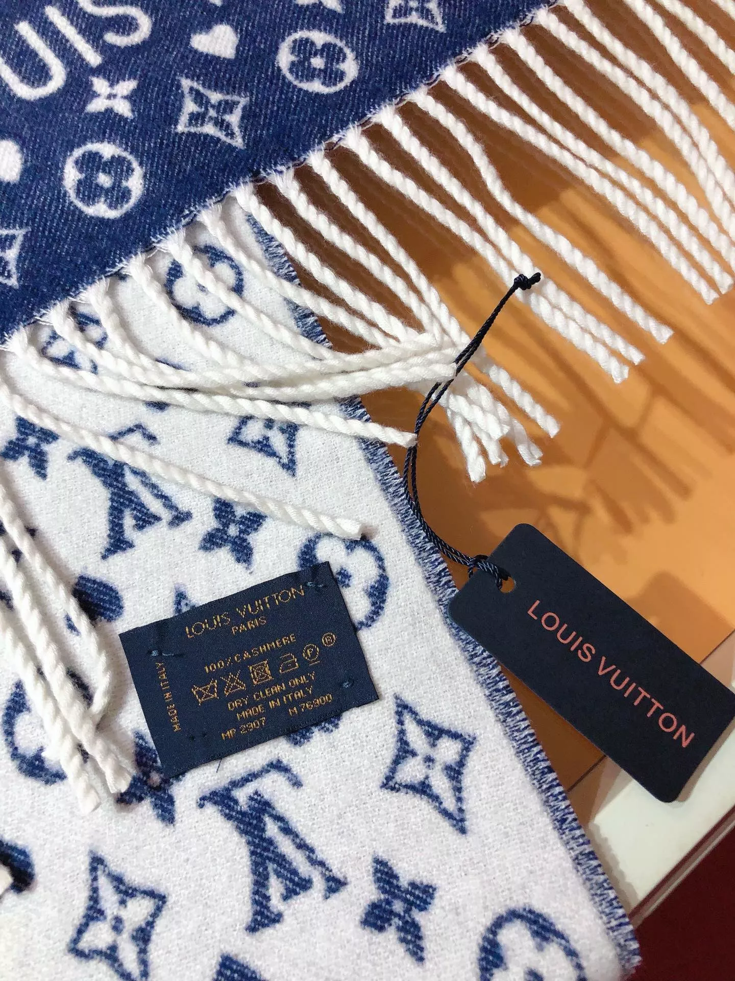 Louis Vuitton Scarf For Women Trendy 7214