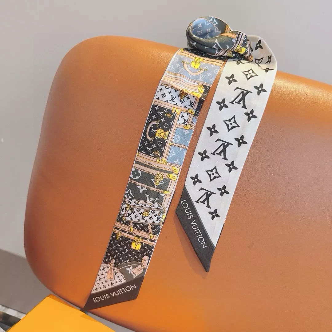Louis Vuitton Silk Scarf Modern 9563
