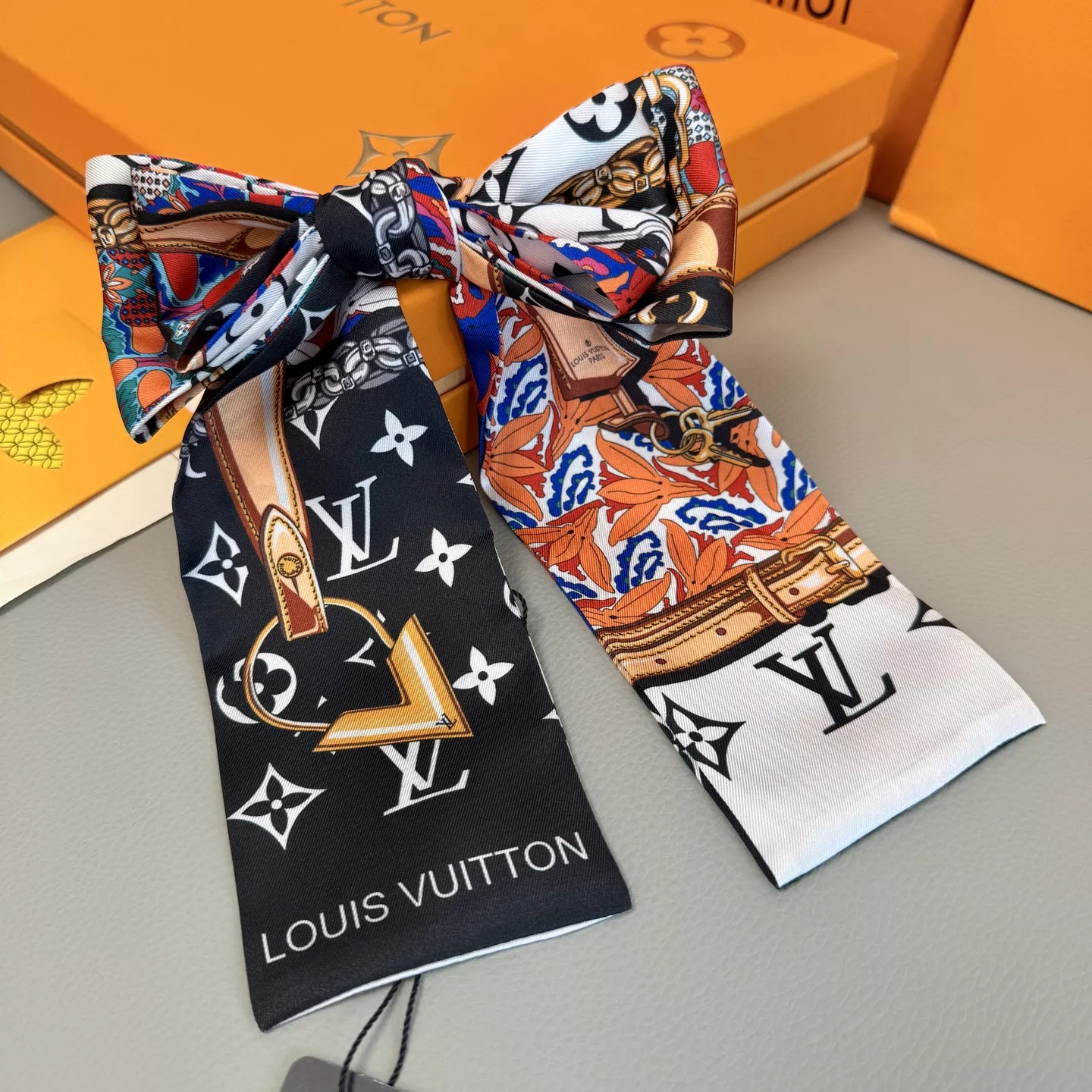 Louis Vuitton Silk Scarf StreetReady 4010