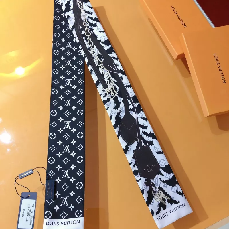 Louis Vuitton Silk Scarf Trendy 4935