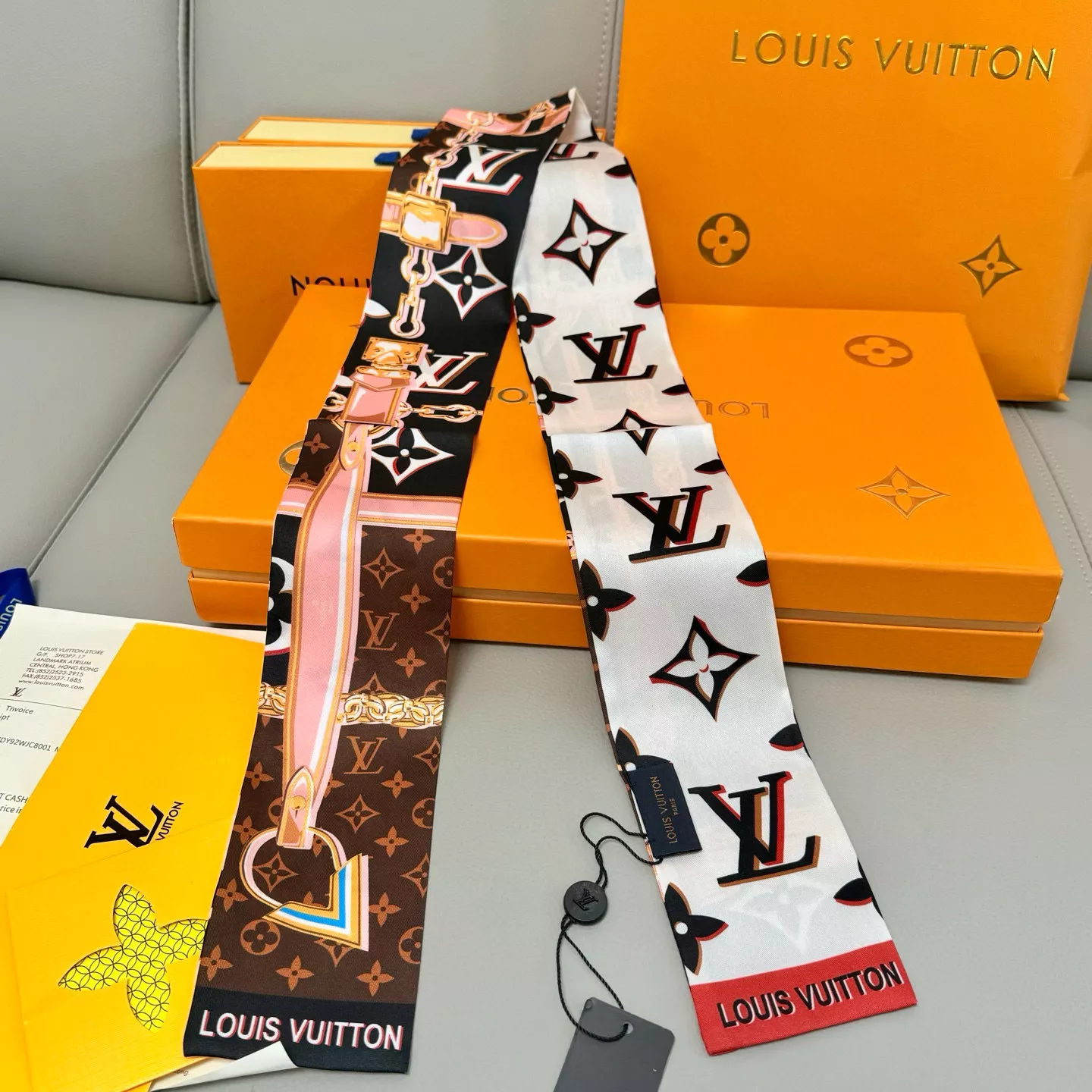 Louis Vuitton Silk Scarf Versatile 2460