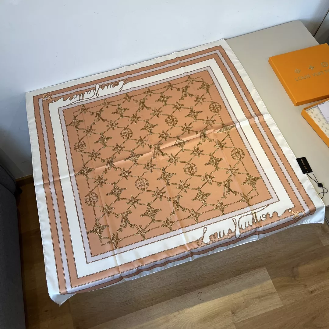 Louis Vuitton Silk Squares Efficient 7982