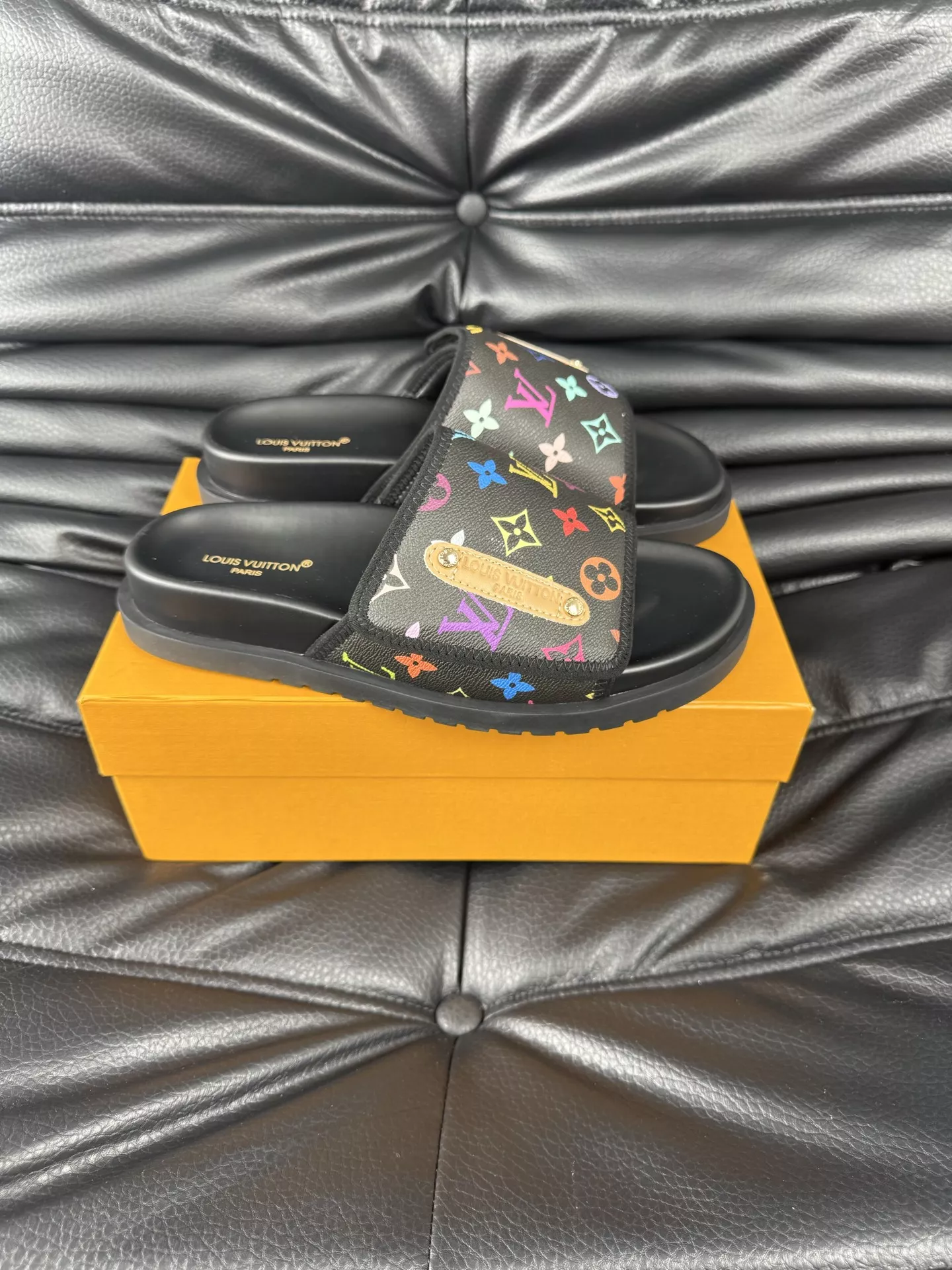 Louis Vuitton Slippers For Men AllSeason 3307