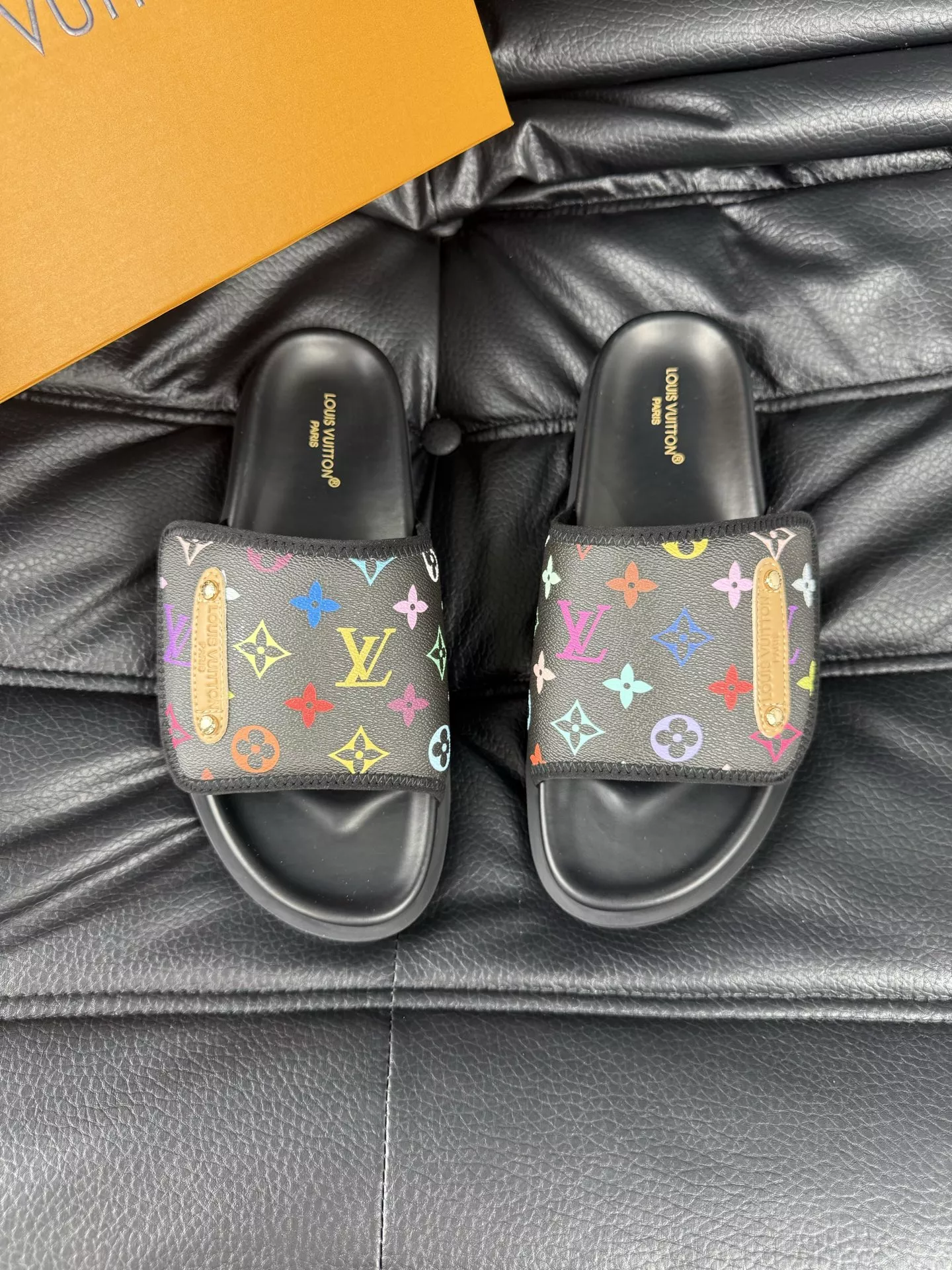 Louis Vuitton Slippers For Men AllSeason 3307