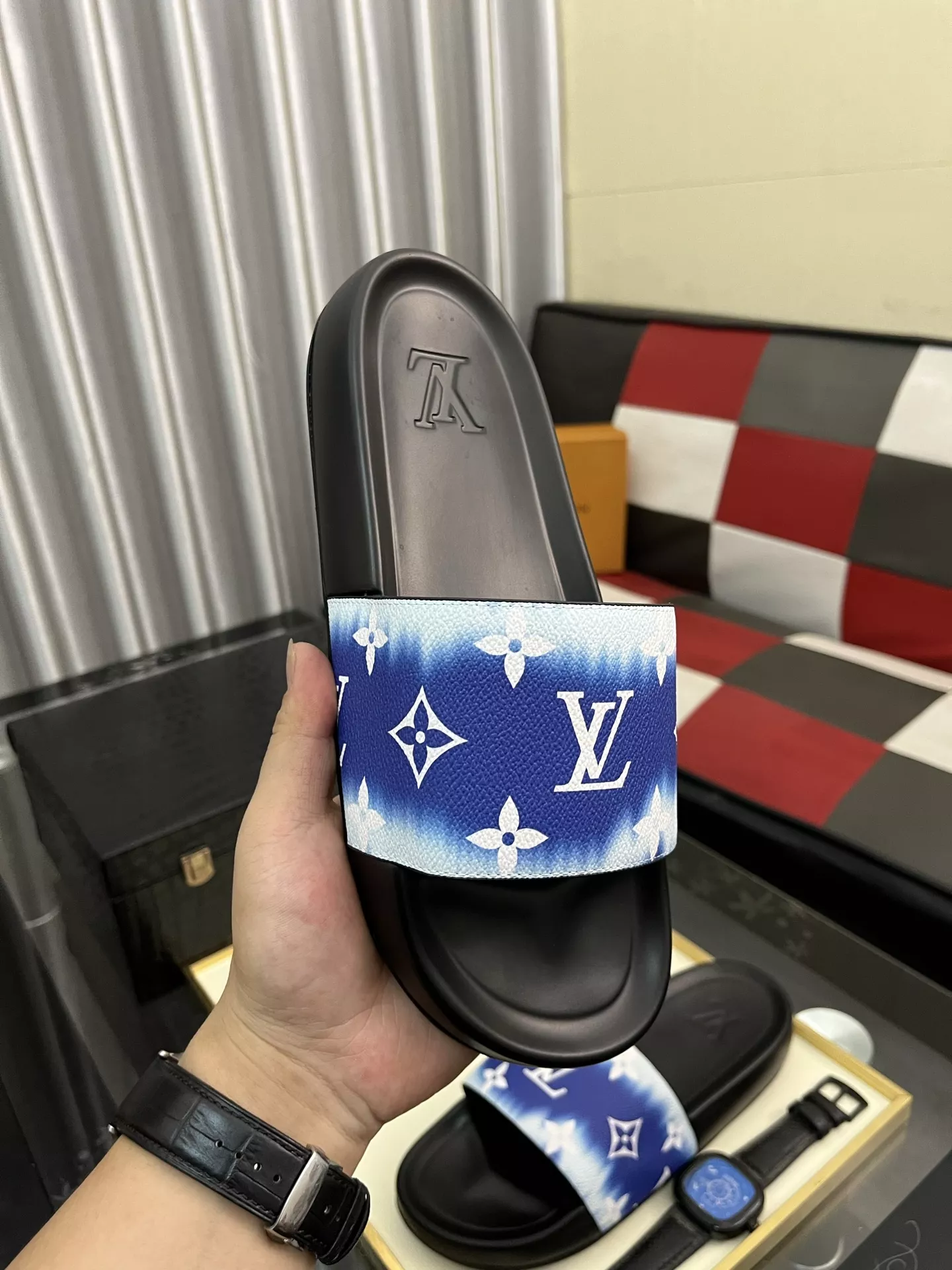 Louis Vuitton Slippers For Men AllSeason 3859