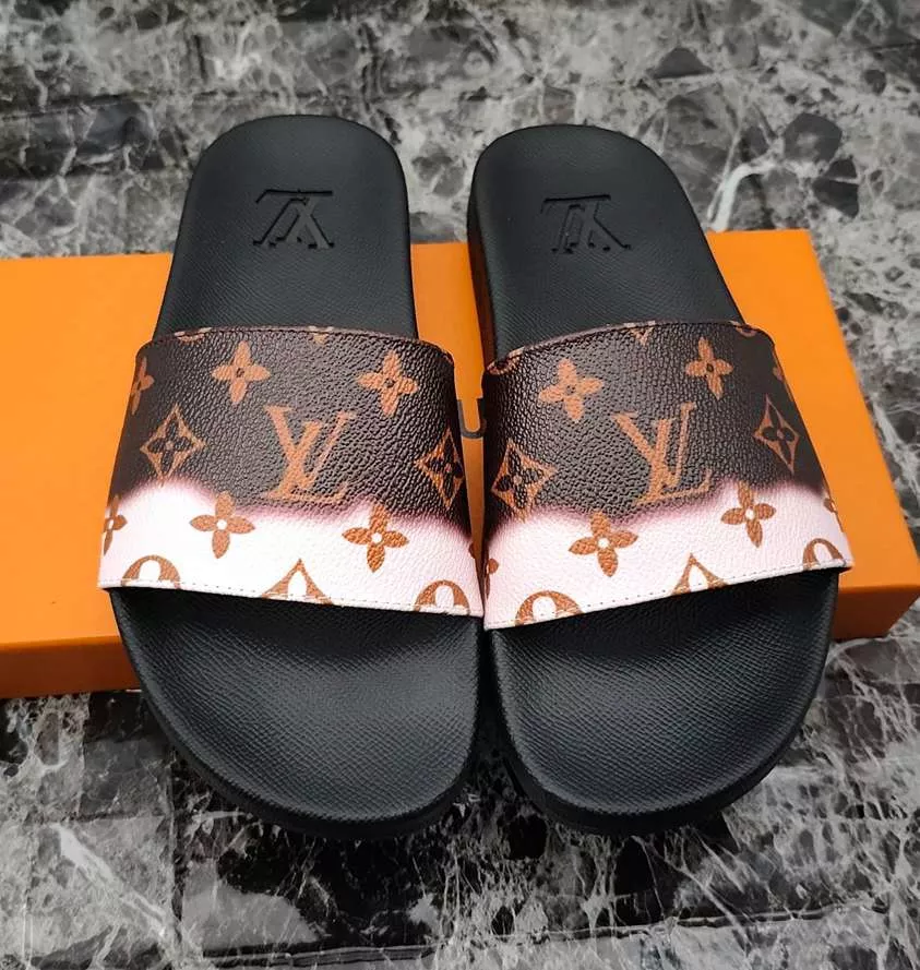 Louis Vuitton Slippers For Men Bold 3705