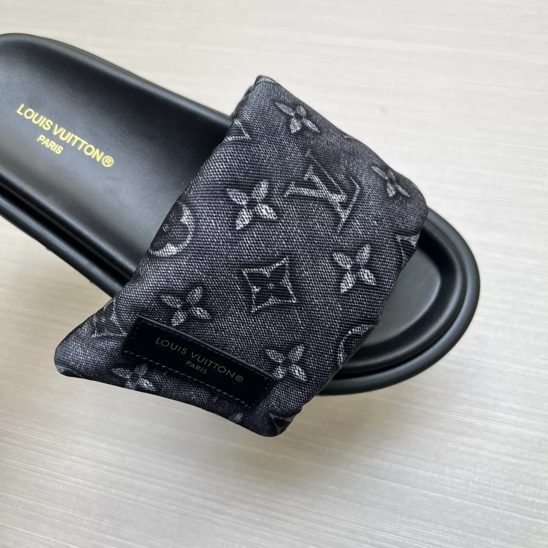 Louis Vuitton Slippers For Men Bold 6148