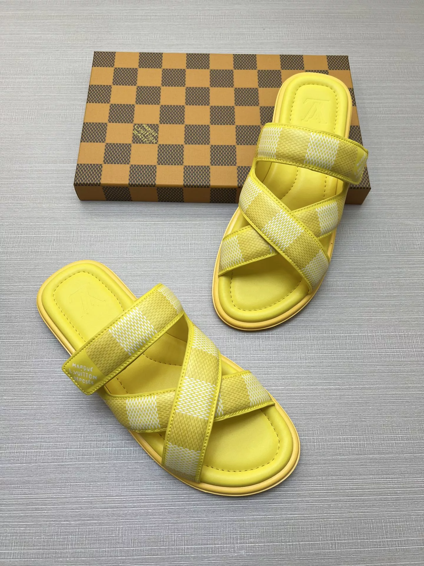 Louis Vuitton Slippers For Men Breathable 8605