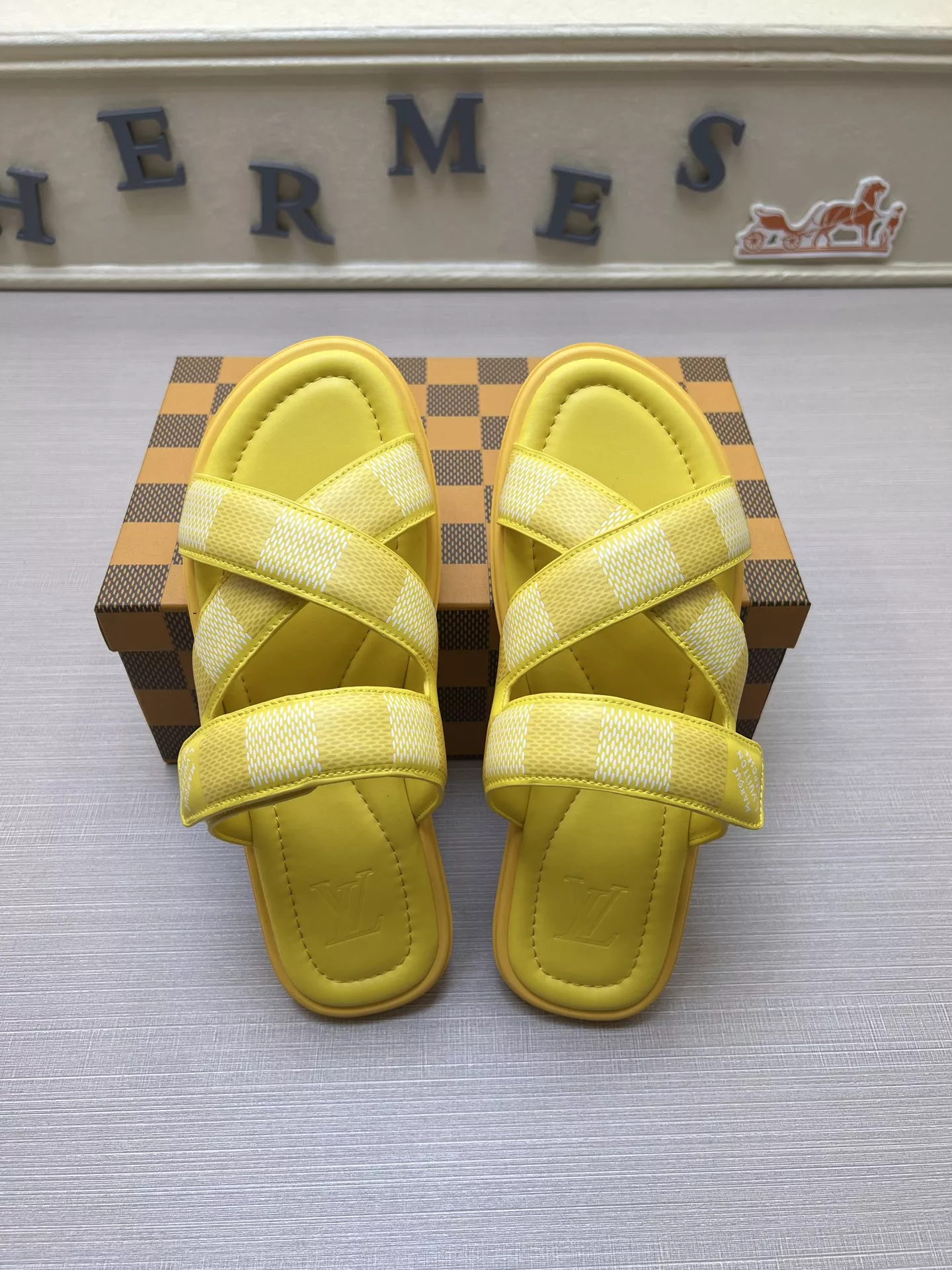 Louis Vuitton Slippers For Men Breathable 8605