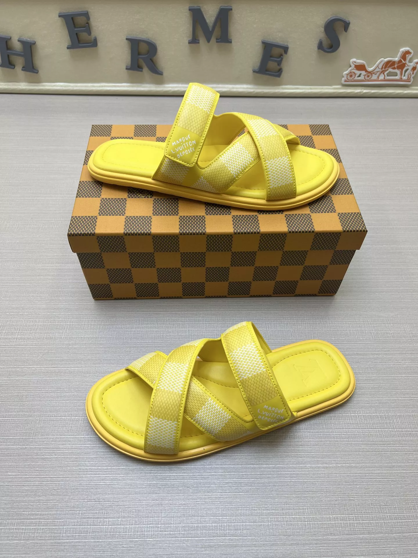 Louis Vuitton Slippers For Men Breathable 8605
