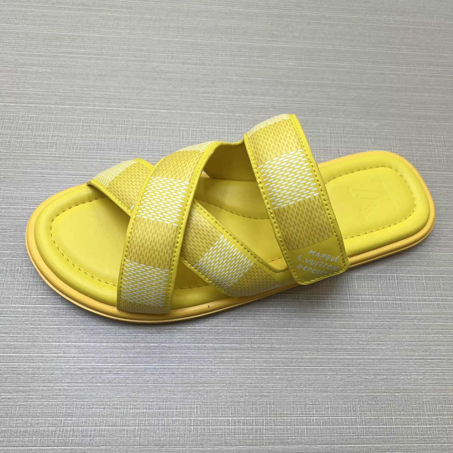 Louis Vuitton Slippers For Men Breathable 8605