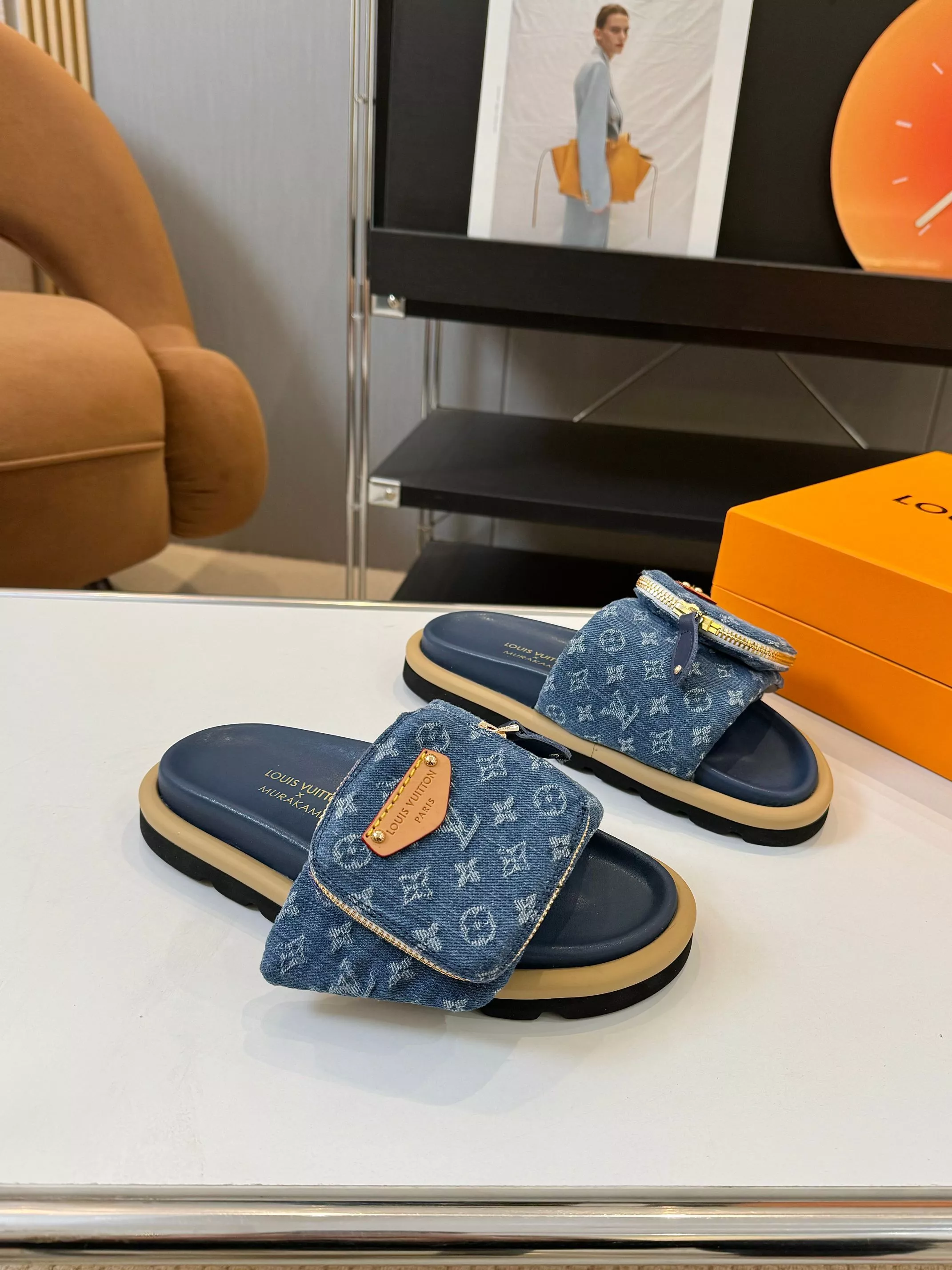 Louis Vuitton Slippers For Men Classic 561