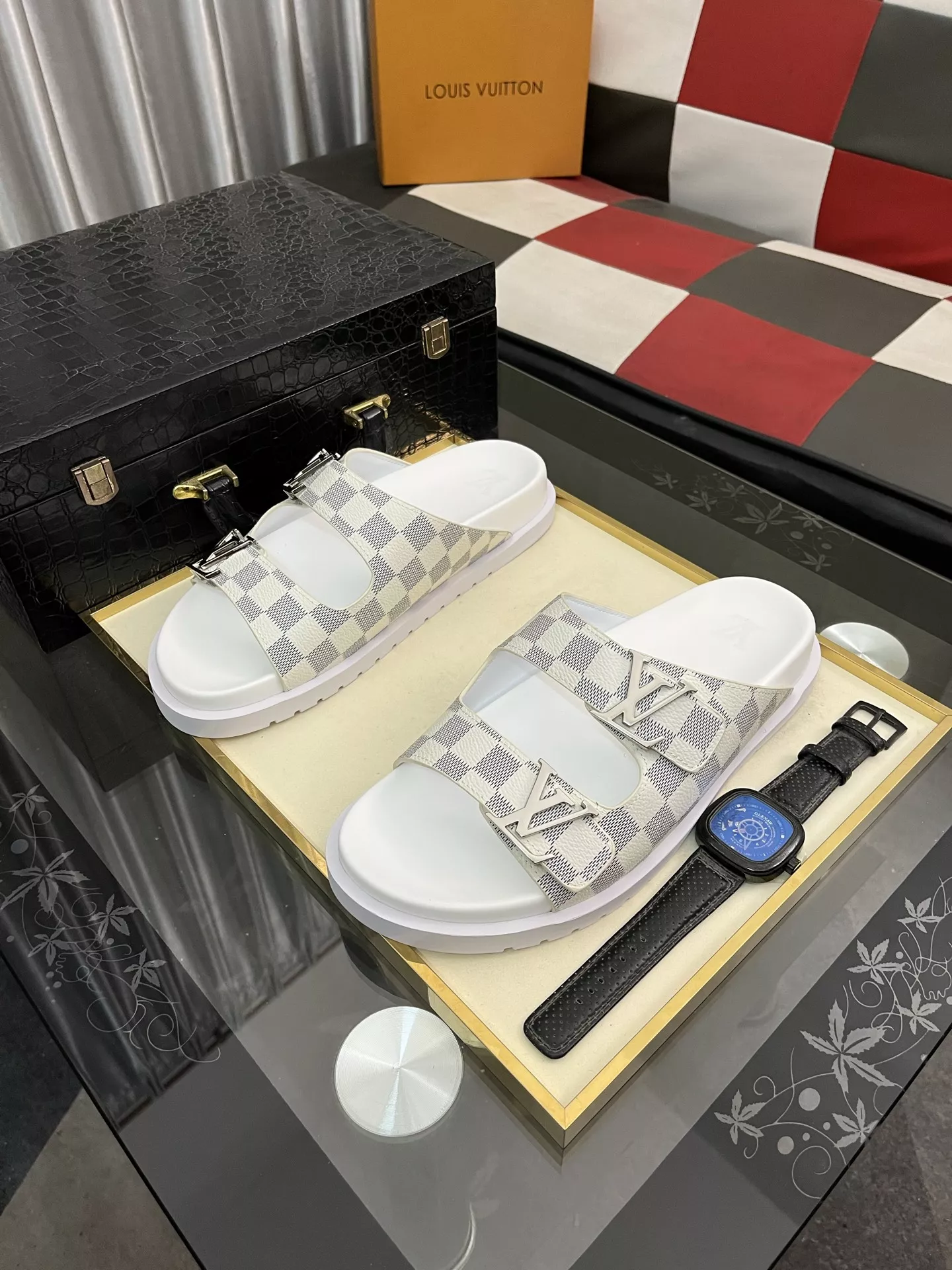 Louis Vuitton Slippers For Men Comfortable 7642