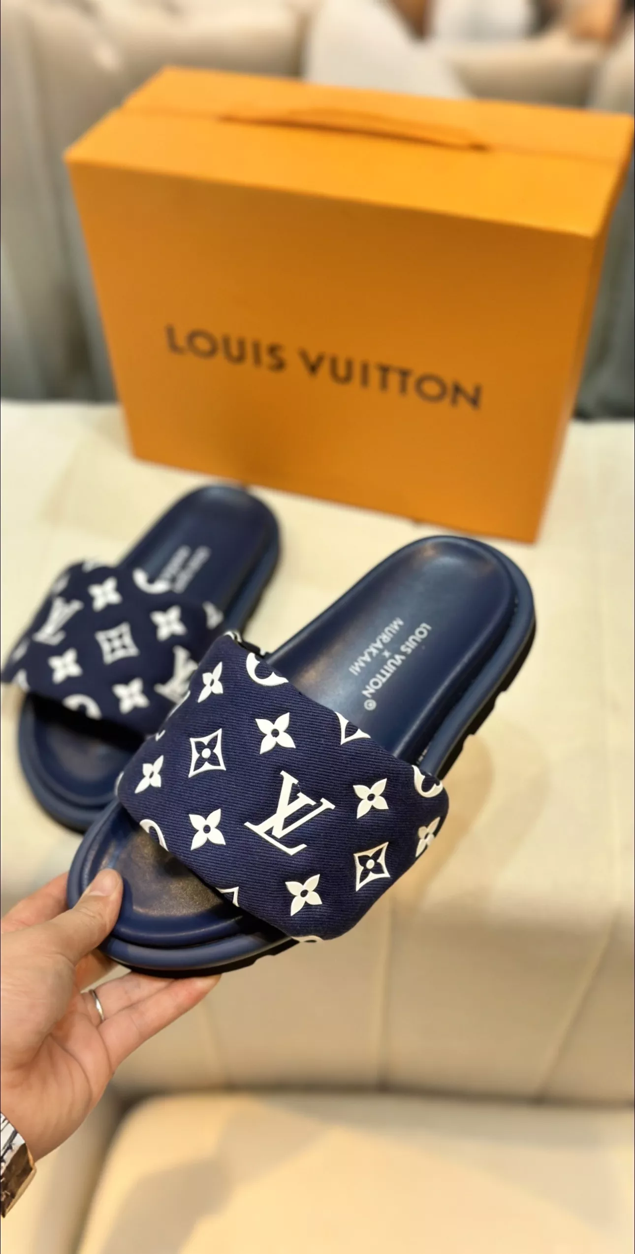 Louis Vuitton Slippers For Men DailyWear 646
