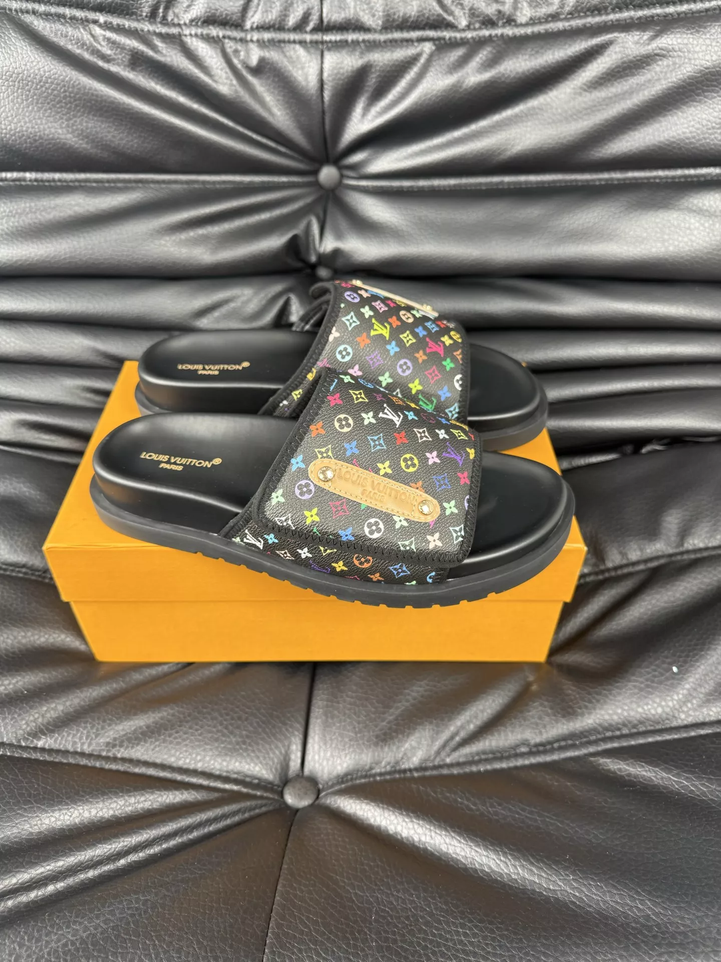 Louis Vuitton Slippers For Men Durable 7766