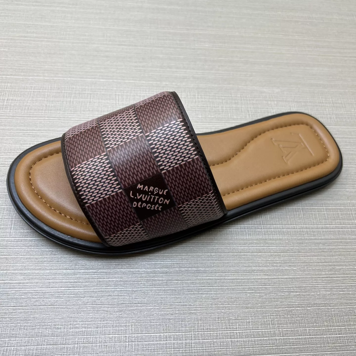 Louis Vuitton Slippers For Men EyeCatching 2905