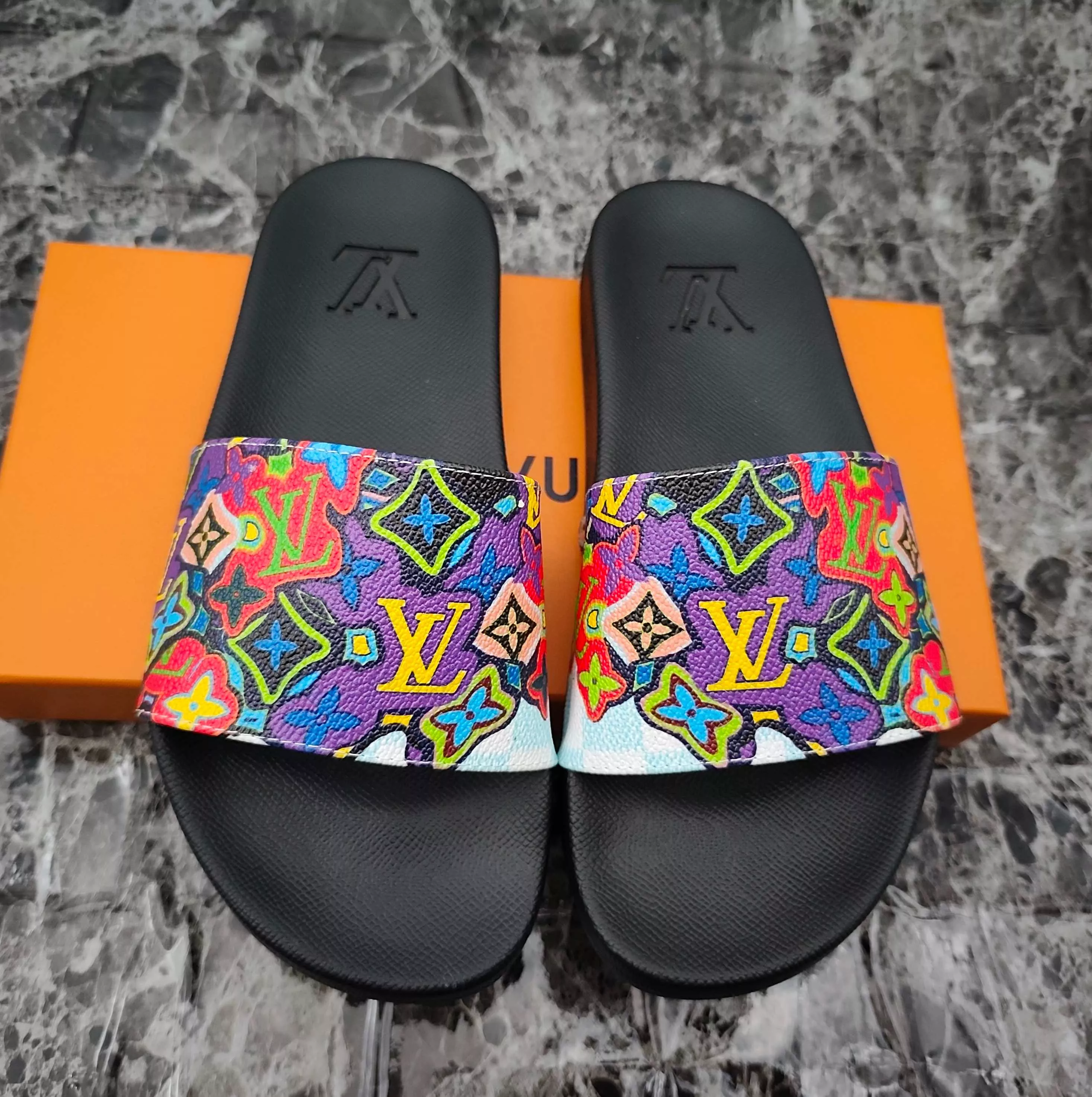 Louis Vuitton Slippers For Men EyeCatching 5698