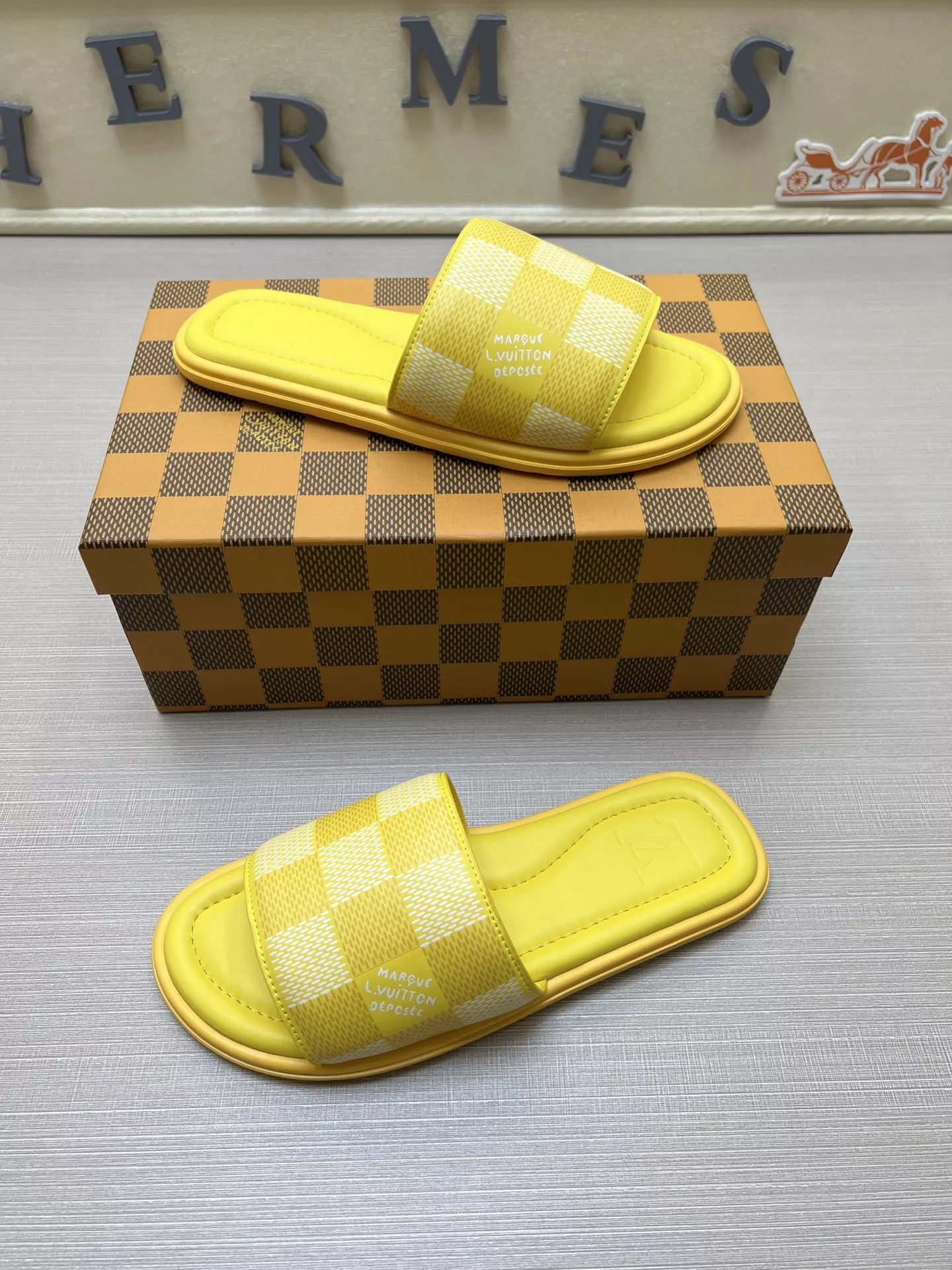 Louis Vuitton Slippers For Men Fashionable 8463