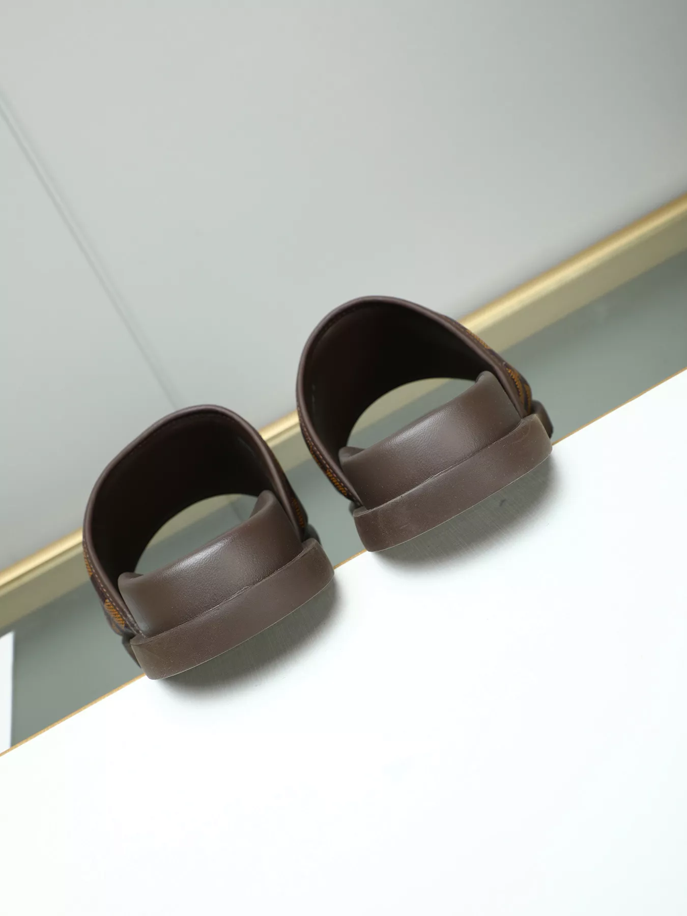 Louis Vuitton Slippers For Men Functional 532