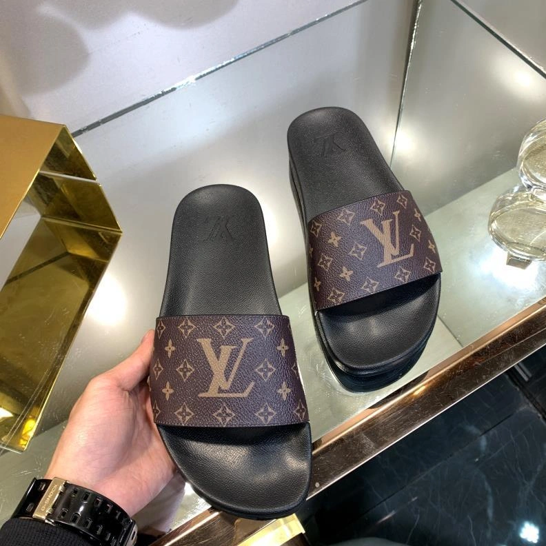 Louis Vuitton Slippers For Men Functional 701
