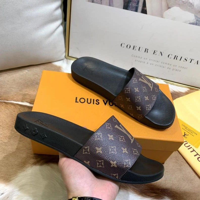 Louis Vuitton Slippers For Men Functional 701