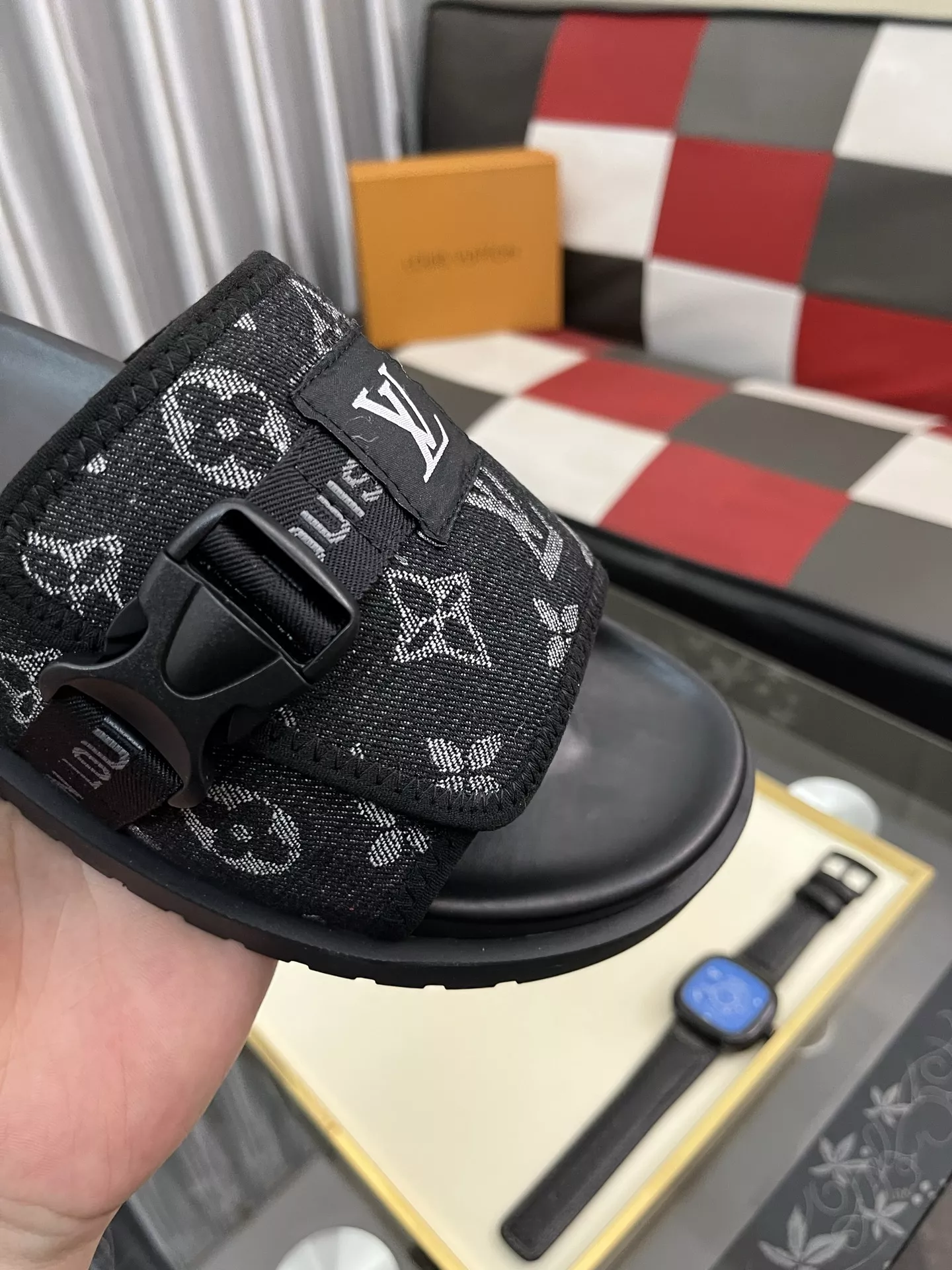 Louis Vuitton Slippers For Men Functional 7249