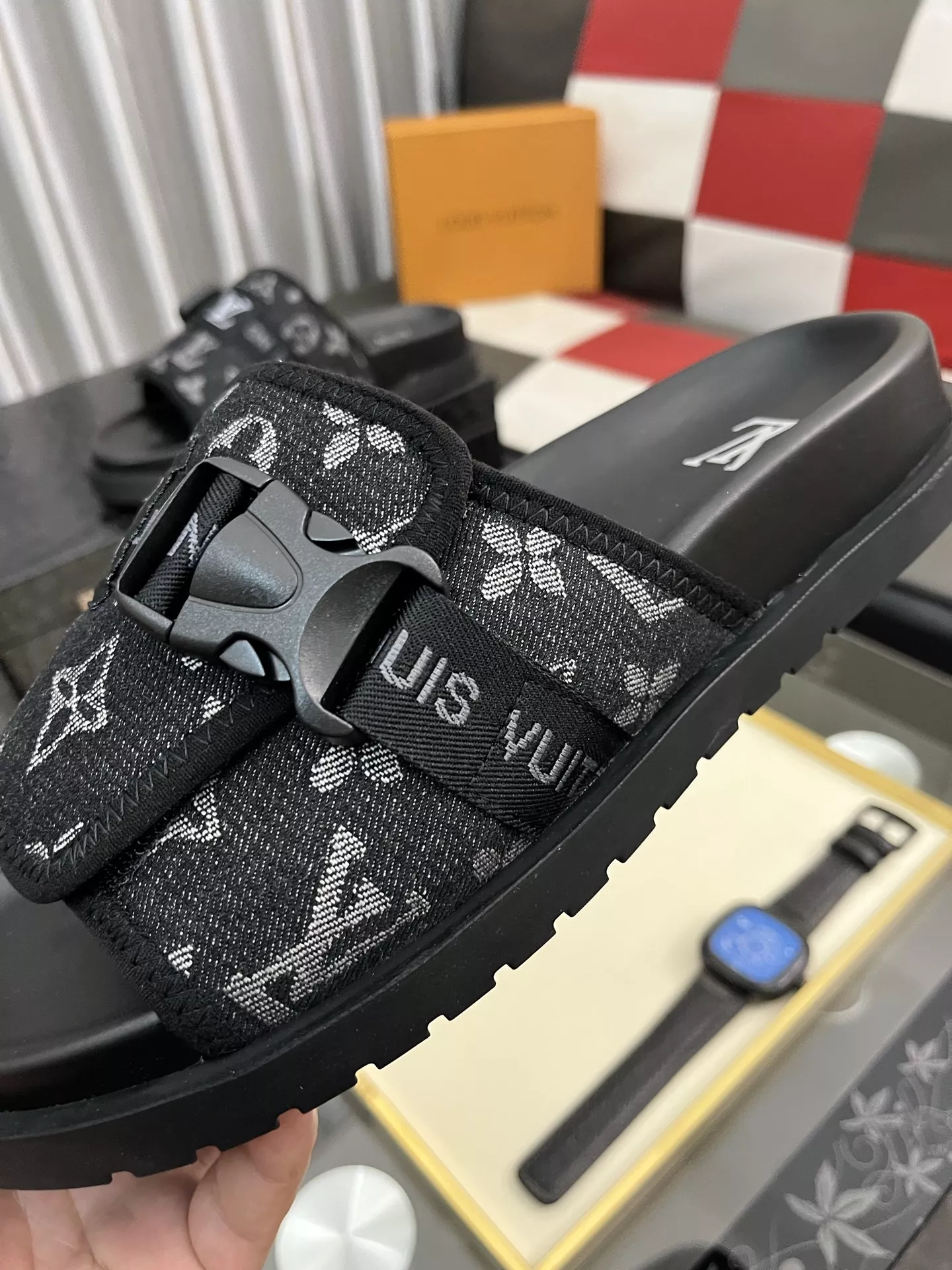 Louis Vuitton Slippers For Men Functional 7249