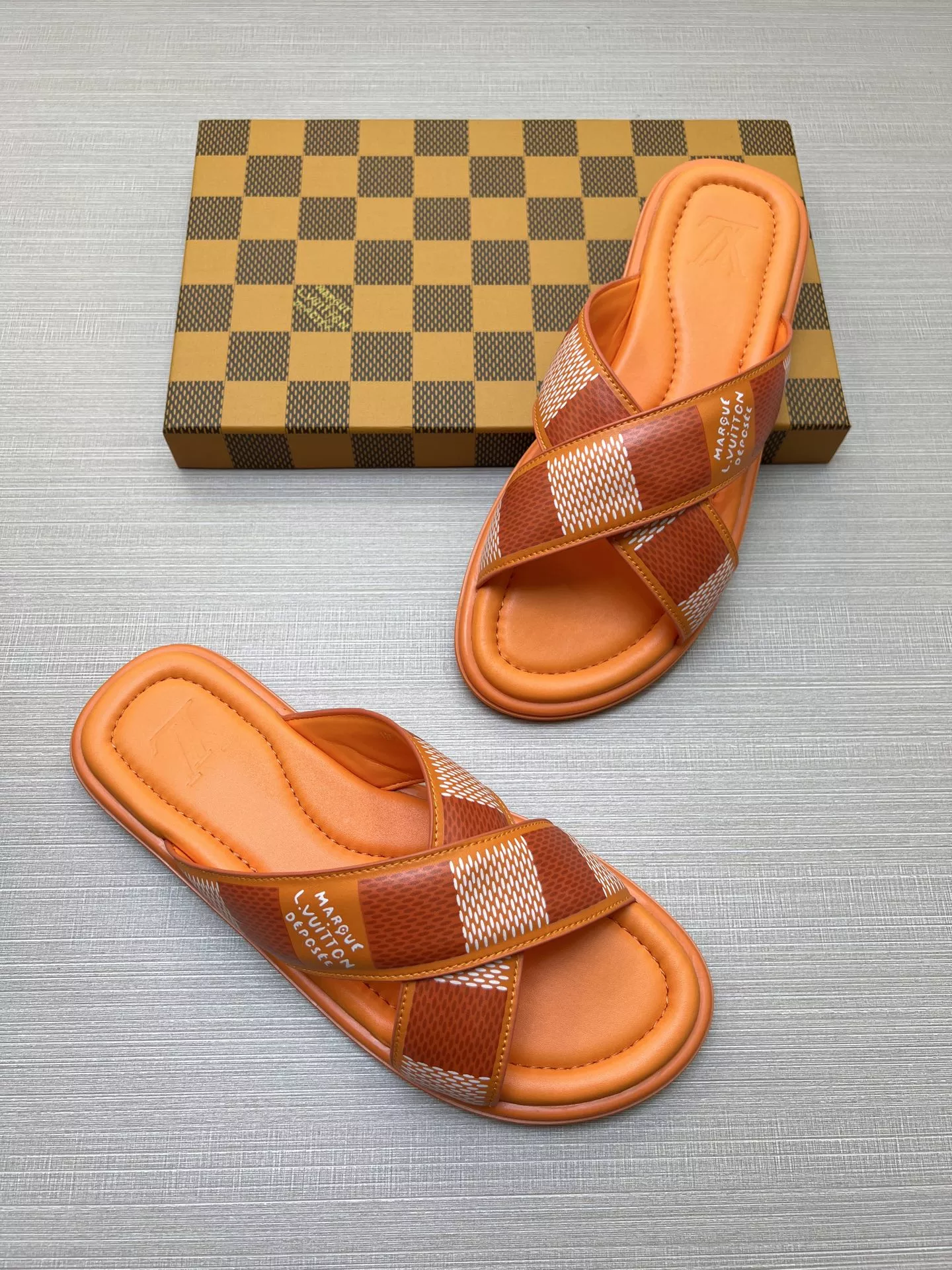 Louis Vuitton Slippers For Men GoAnywhere 6366