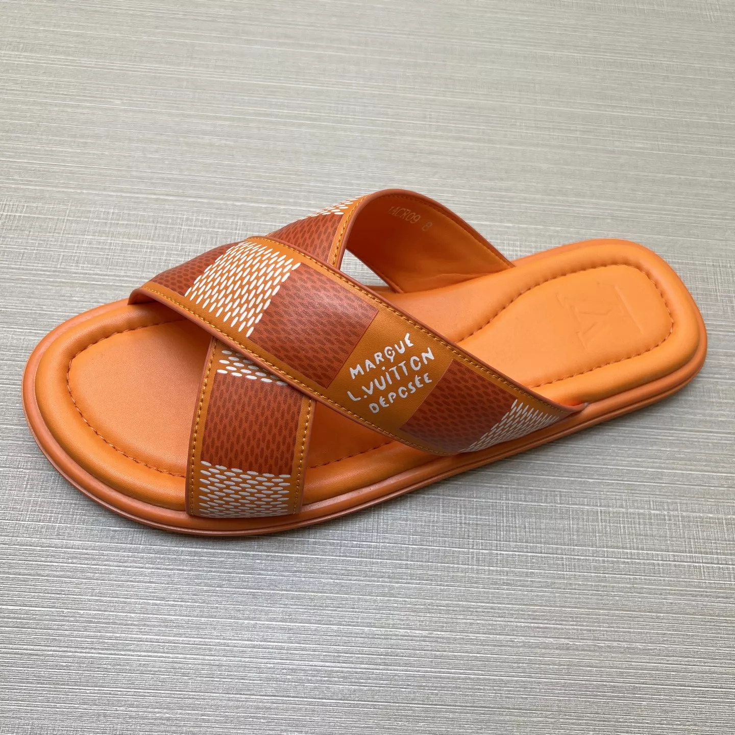 Louis Vuitton Slippers For Men GoAnywhere 6366