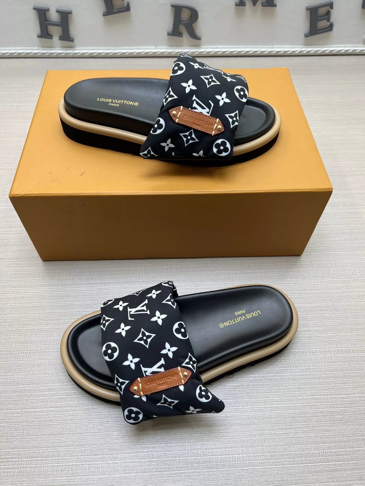 Louis Vuitton Slippers For Men GoAnywhere 9714