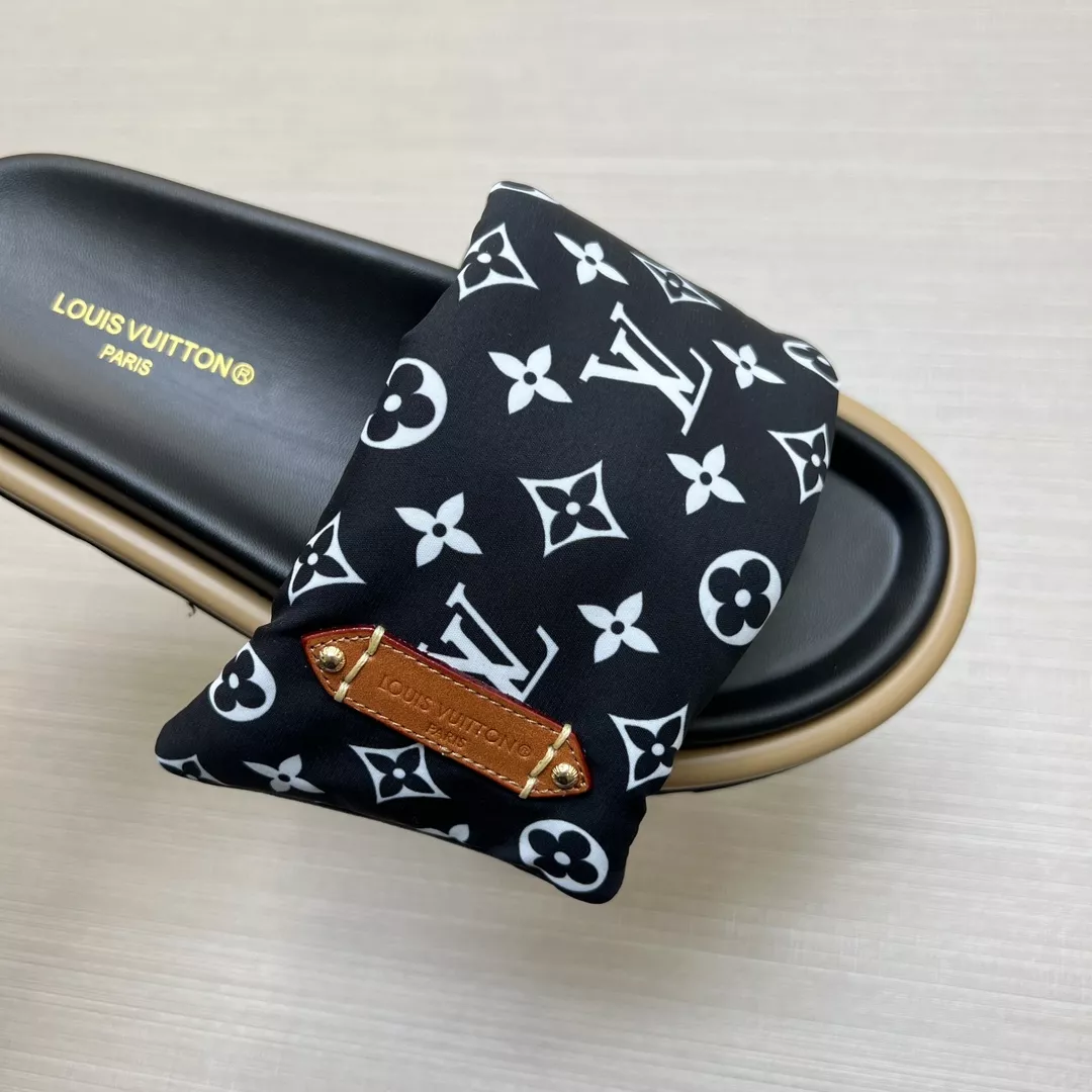 Louis Vuitton Slippers For Men GoAnywhere 9714