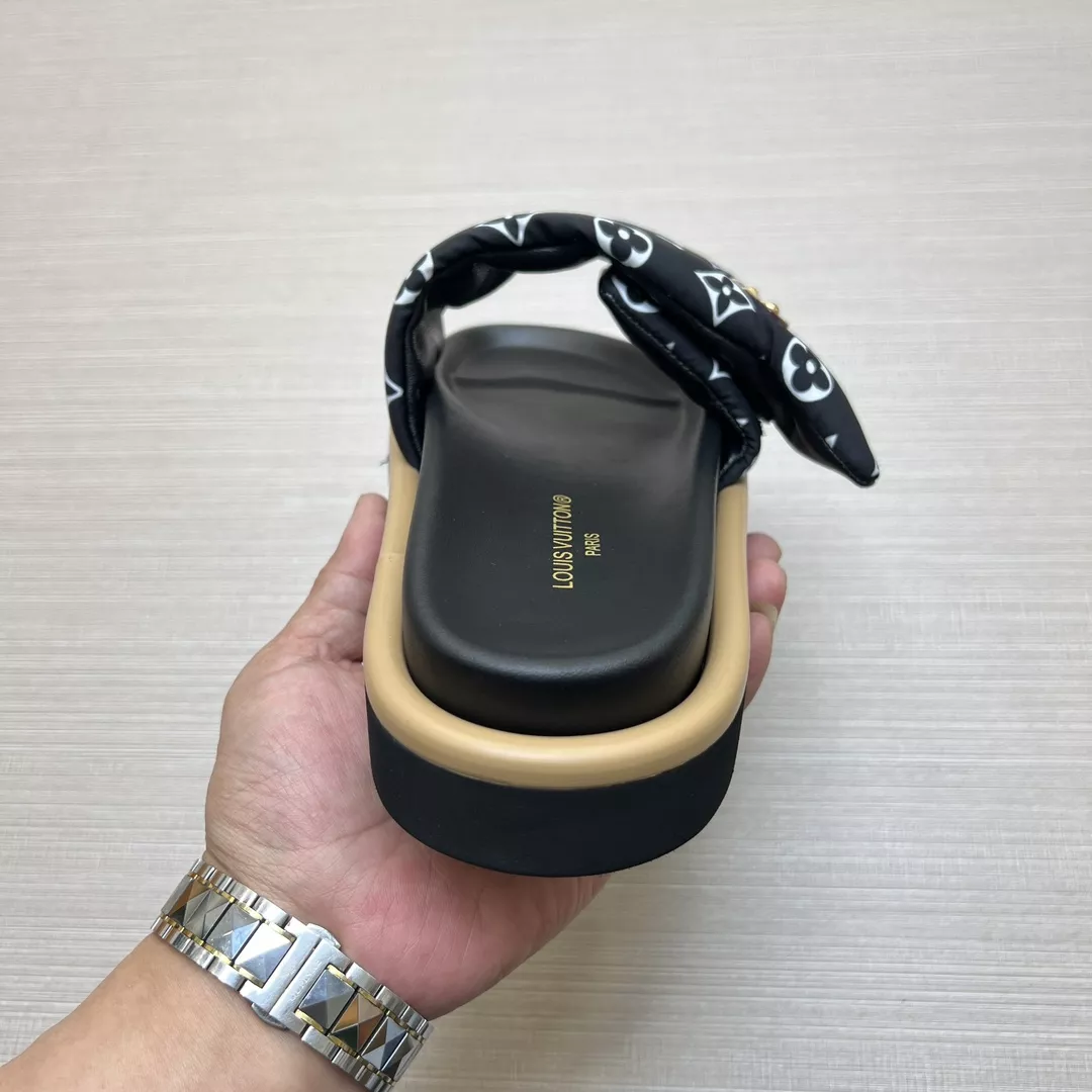 Louis Vuitton Slippers For Men GoAnywhere 9714