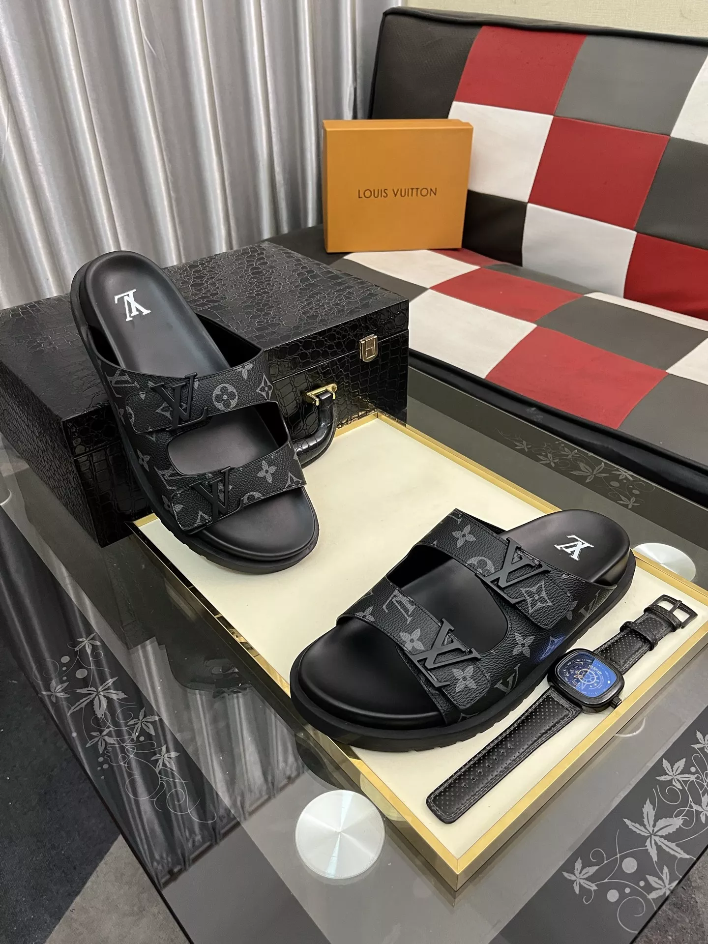 Louis Vuitton Slippers For Men GoodFit 8192