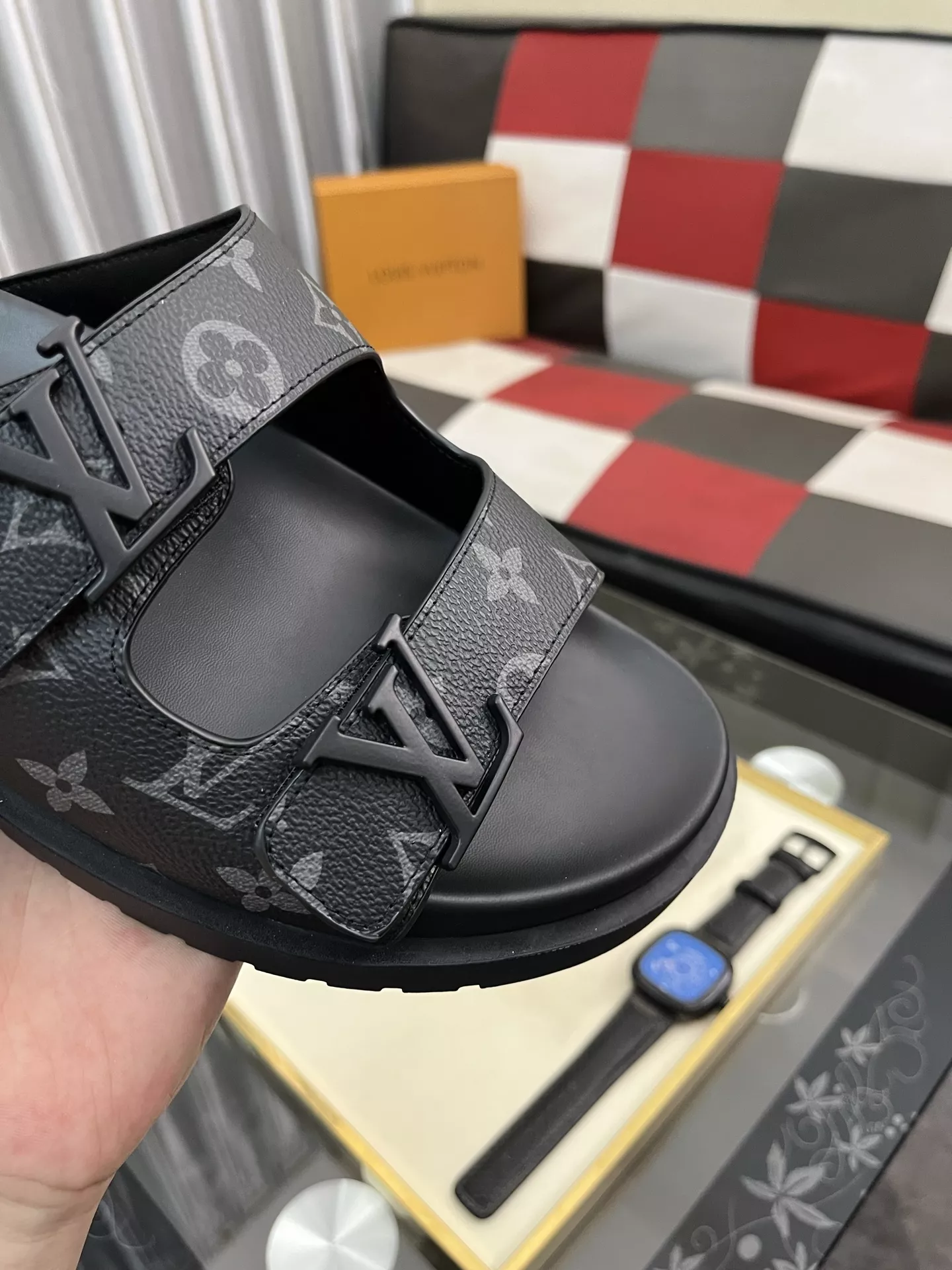 Louis Vuitton Slippers For Men GoodFit 8192