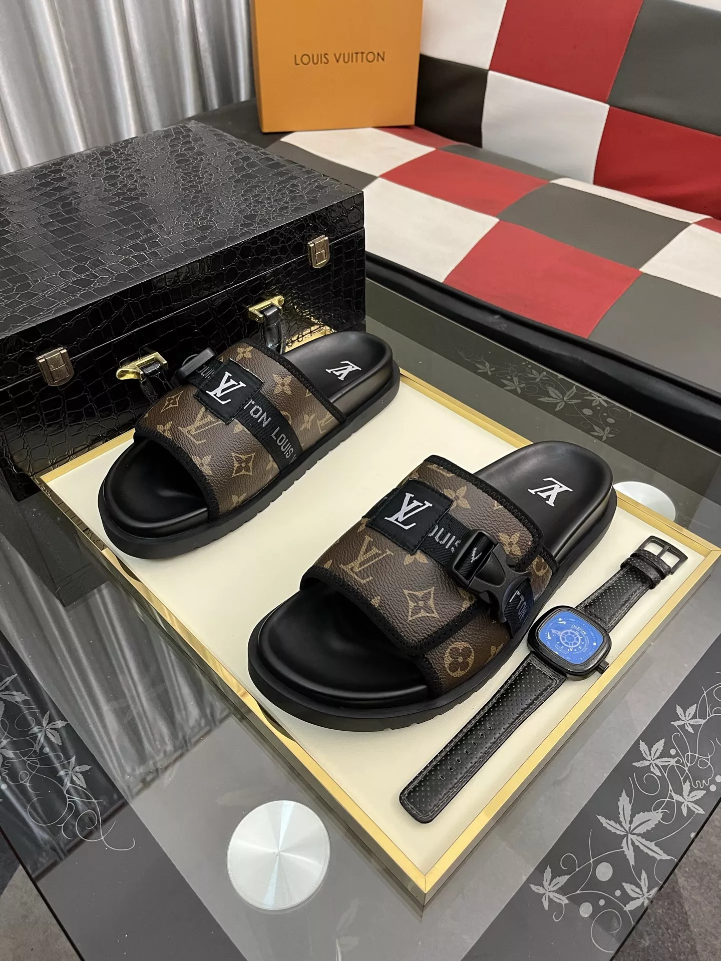 Louis Vuitton Slippers For Men Minimalist 2177
