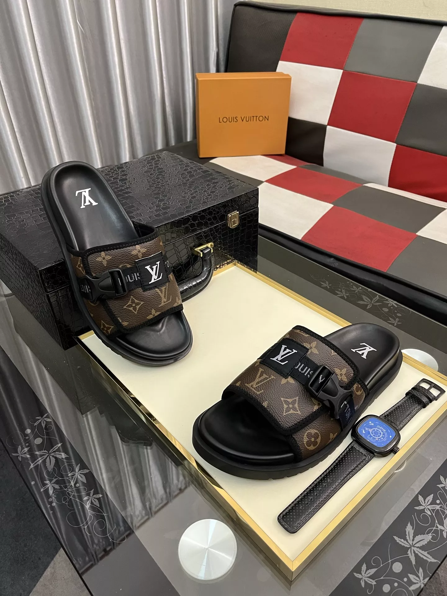 Louis Vuitton Slippers For Men Minimalist 2177