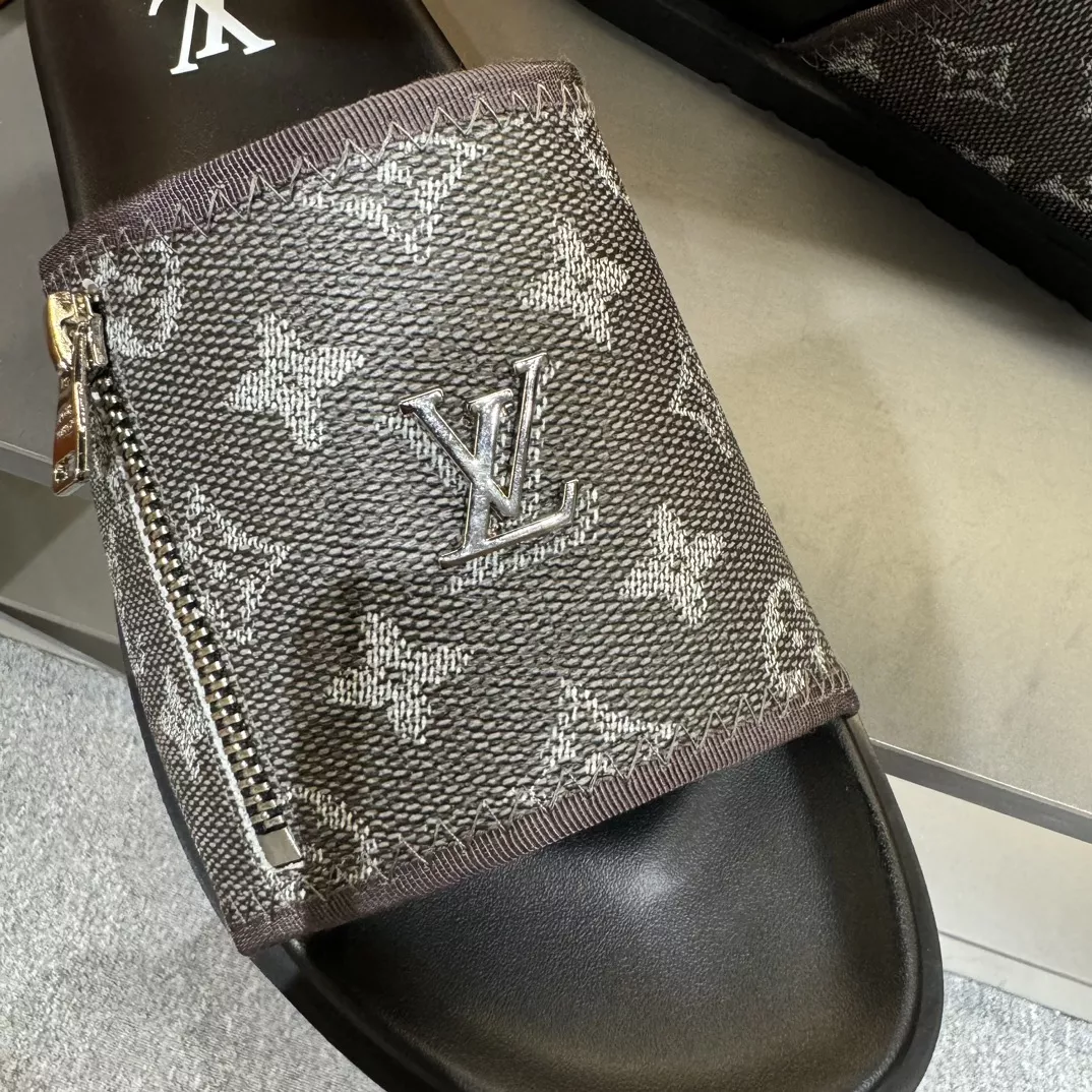 Louis Vuitton Slippers For Men NewStyle 8470