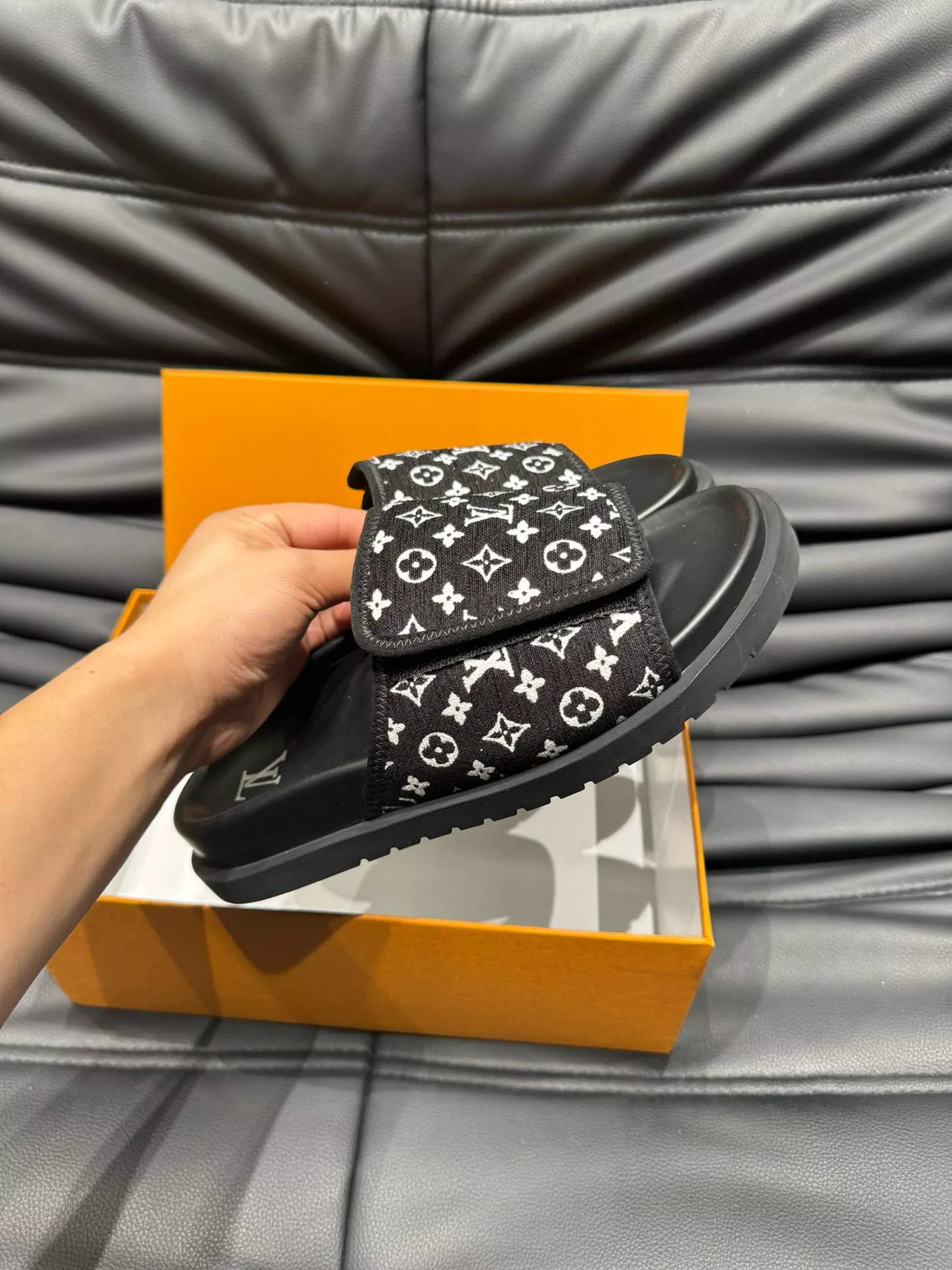 Louis Vuitton Slippers For Men Refined 5847