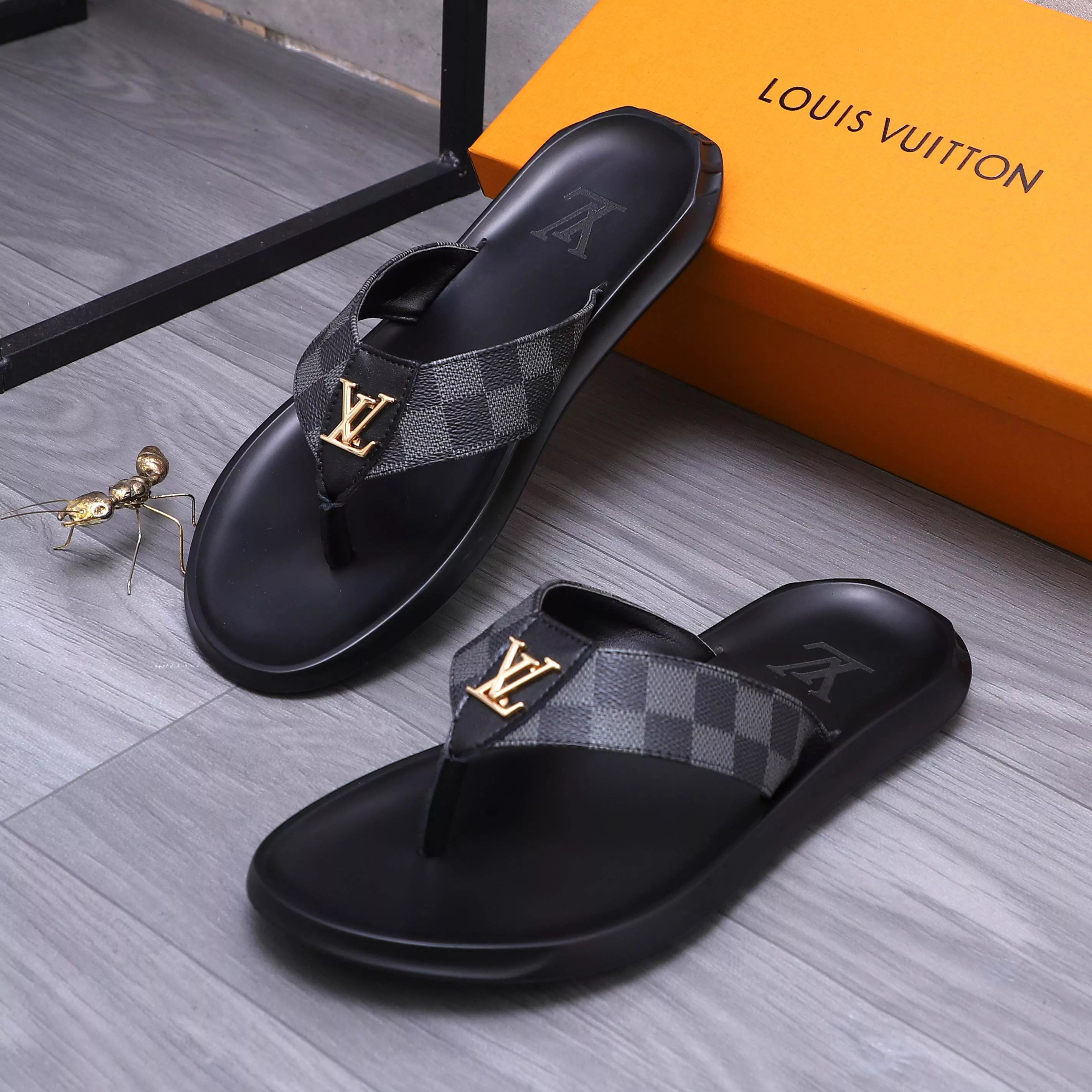 Louis Vuitton Slippers For Men Resilient 7922