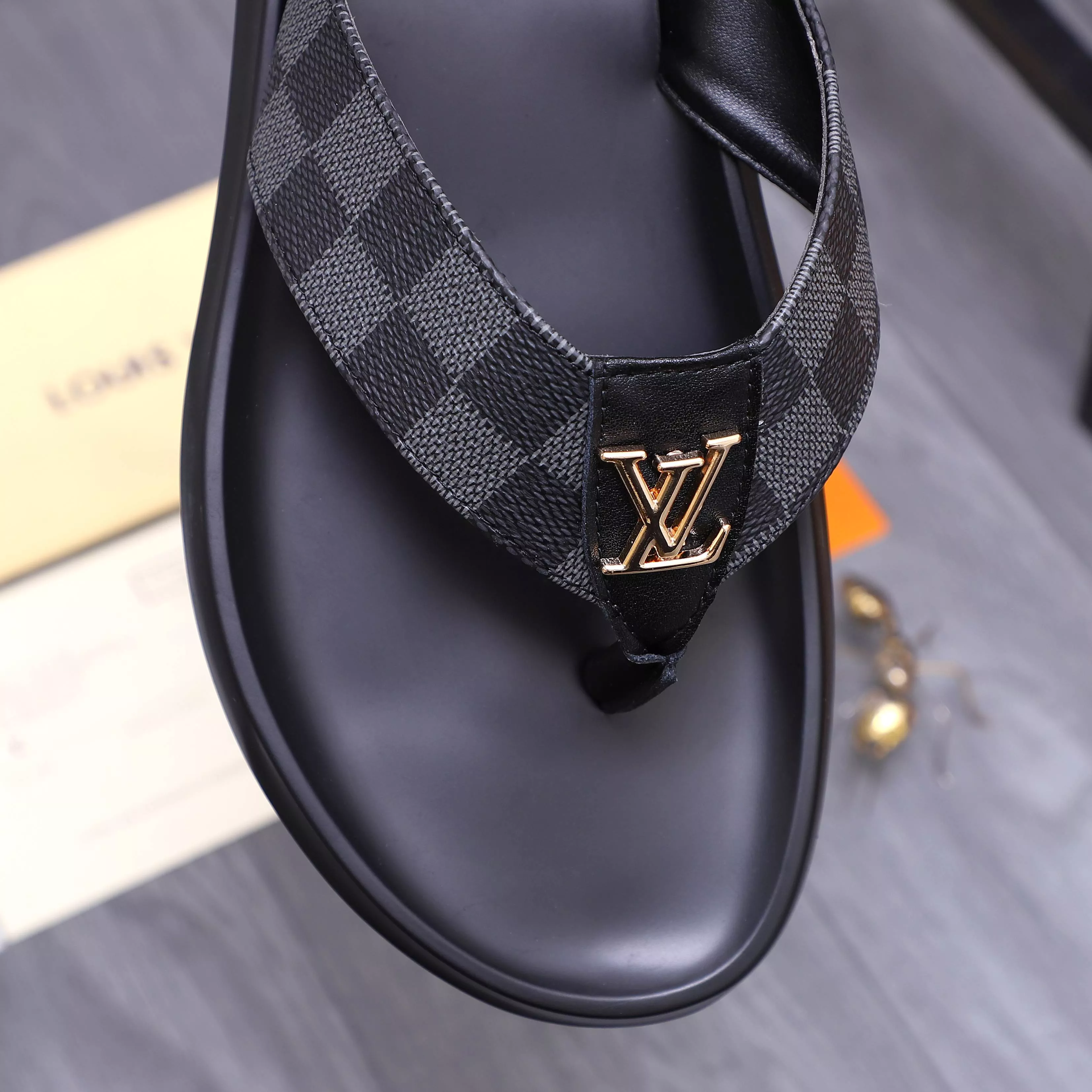 Louis Vuitton Slippers For Men Resilient 7922