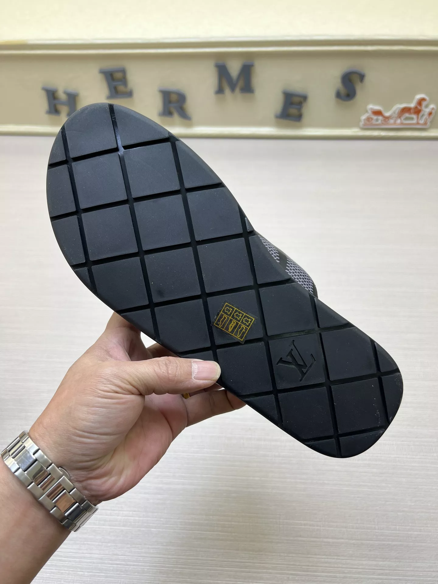 Louis Vuitton Slippers For Men Sleek 5419