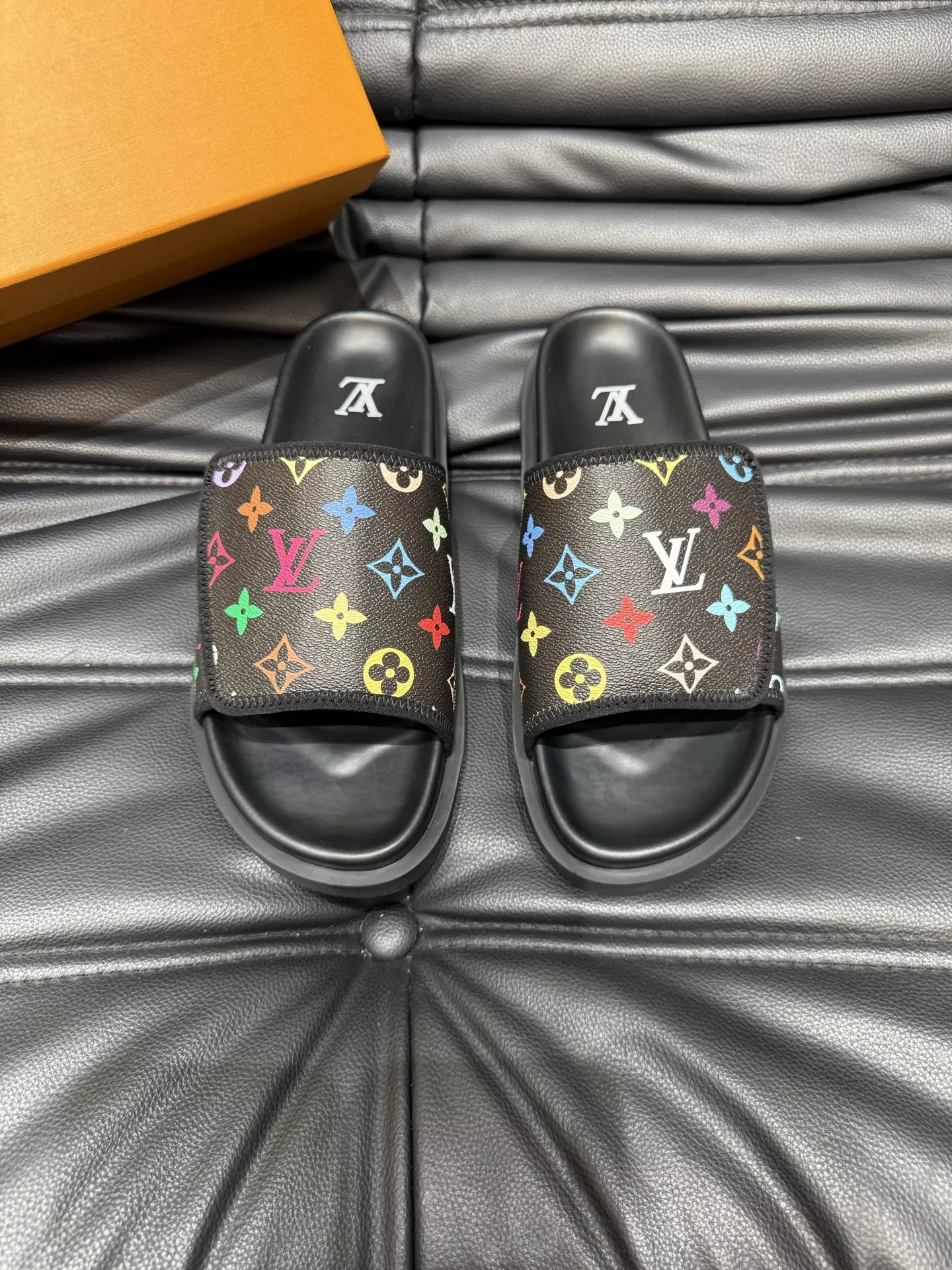 Louis Vuitton Slippers For Men SportInspired 2893