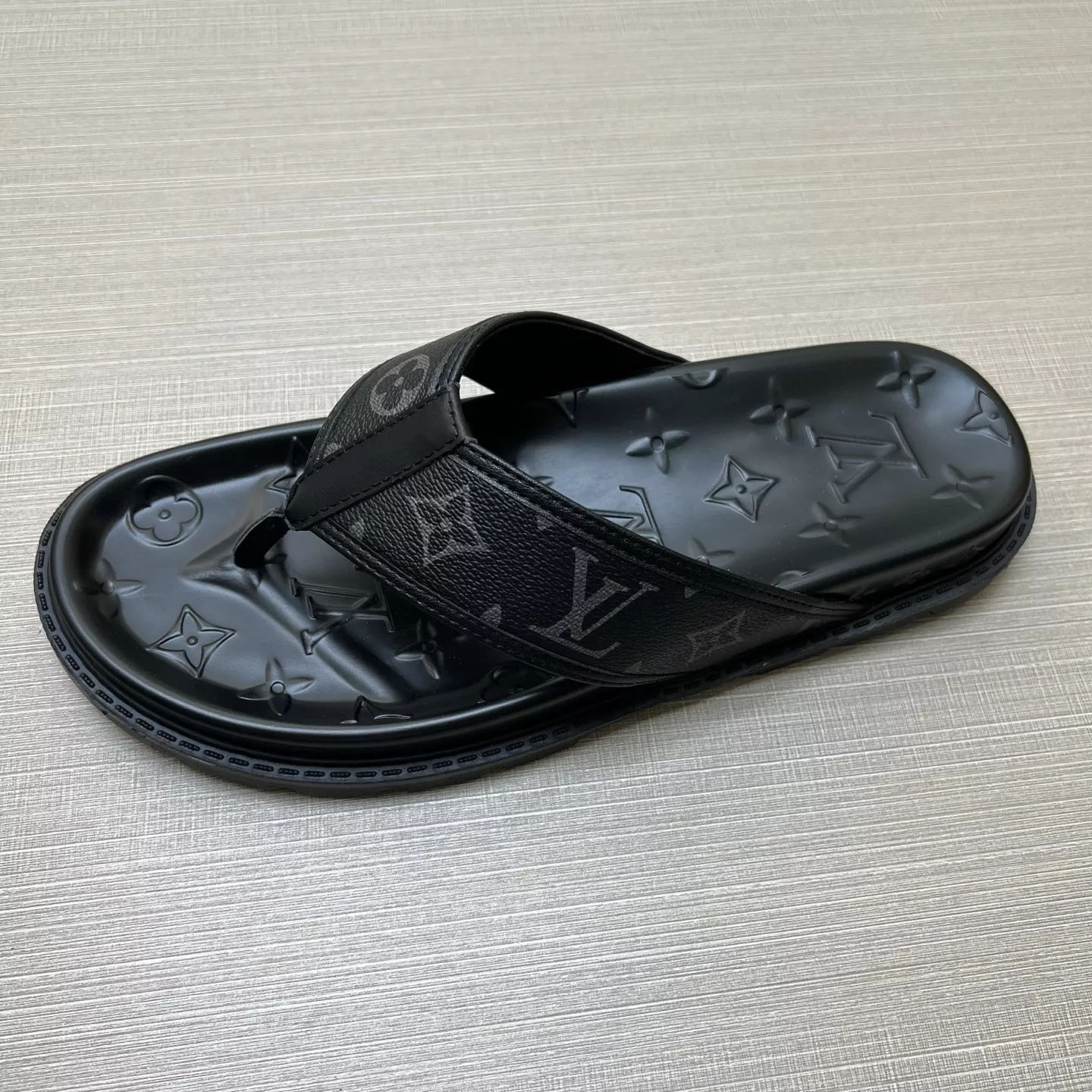 Louis Vuitton Slippers For Men TopPick 814