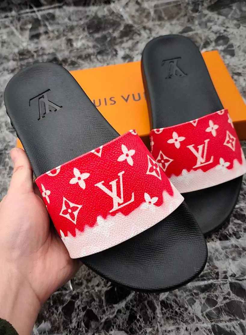 Louis Vuitton Slippers For Men Trendsetting 313