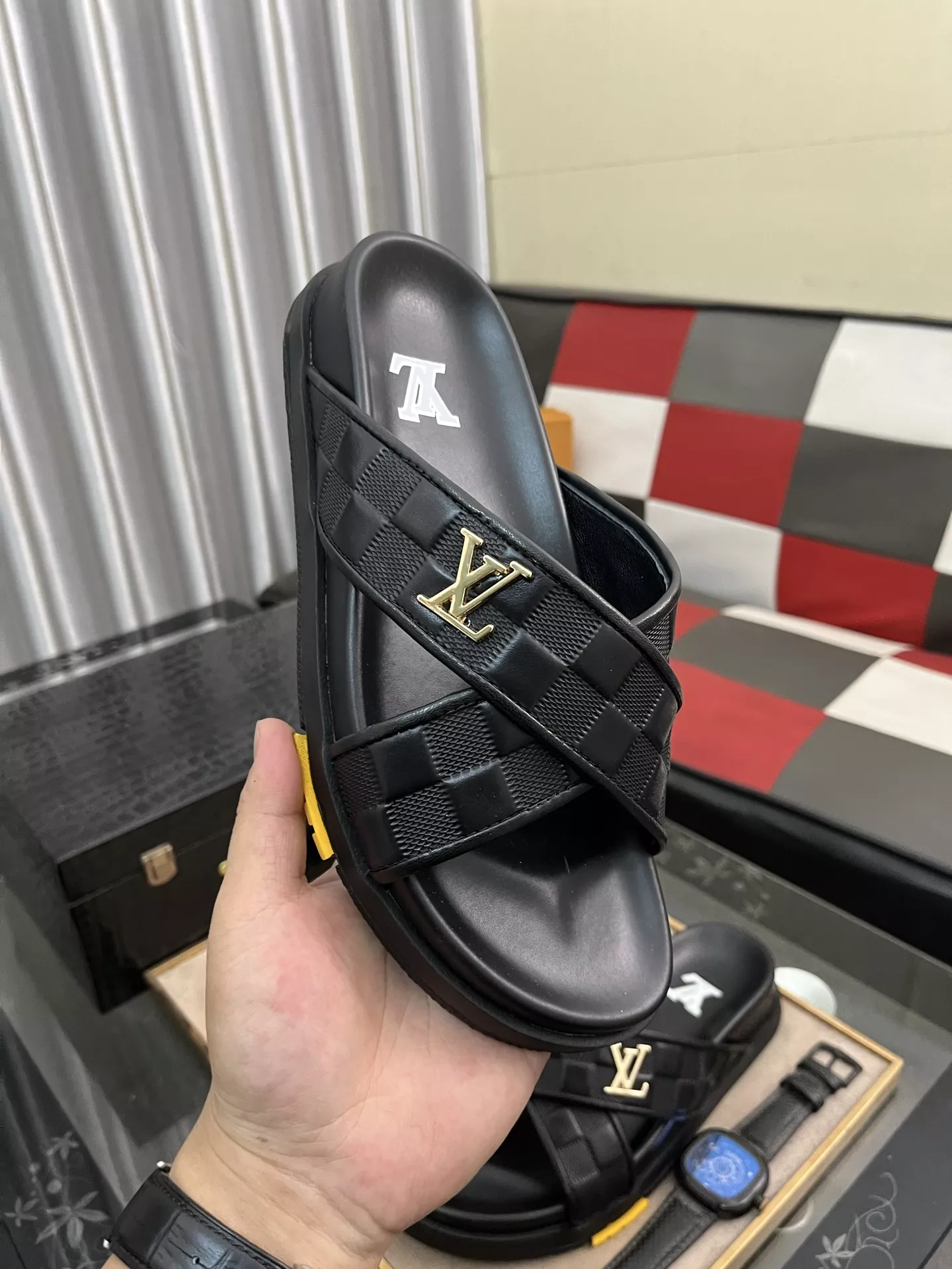 Louis Vuitton Slippers For Men Trendy 8772